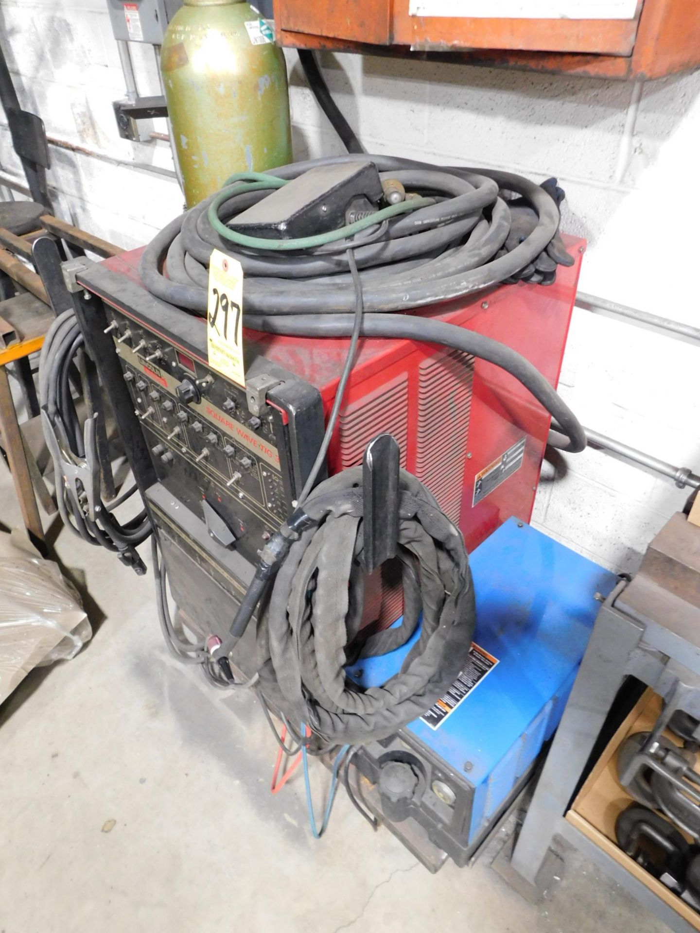 Lincoln Square Wave TIG-355 Tig Welder w/Tank, s/n U1970901046, w/Miller Coolmate 3 Chiller, Foot - Image 4 of 6