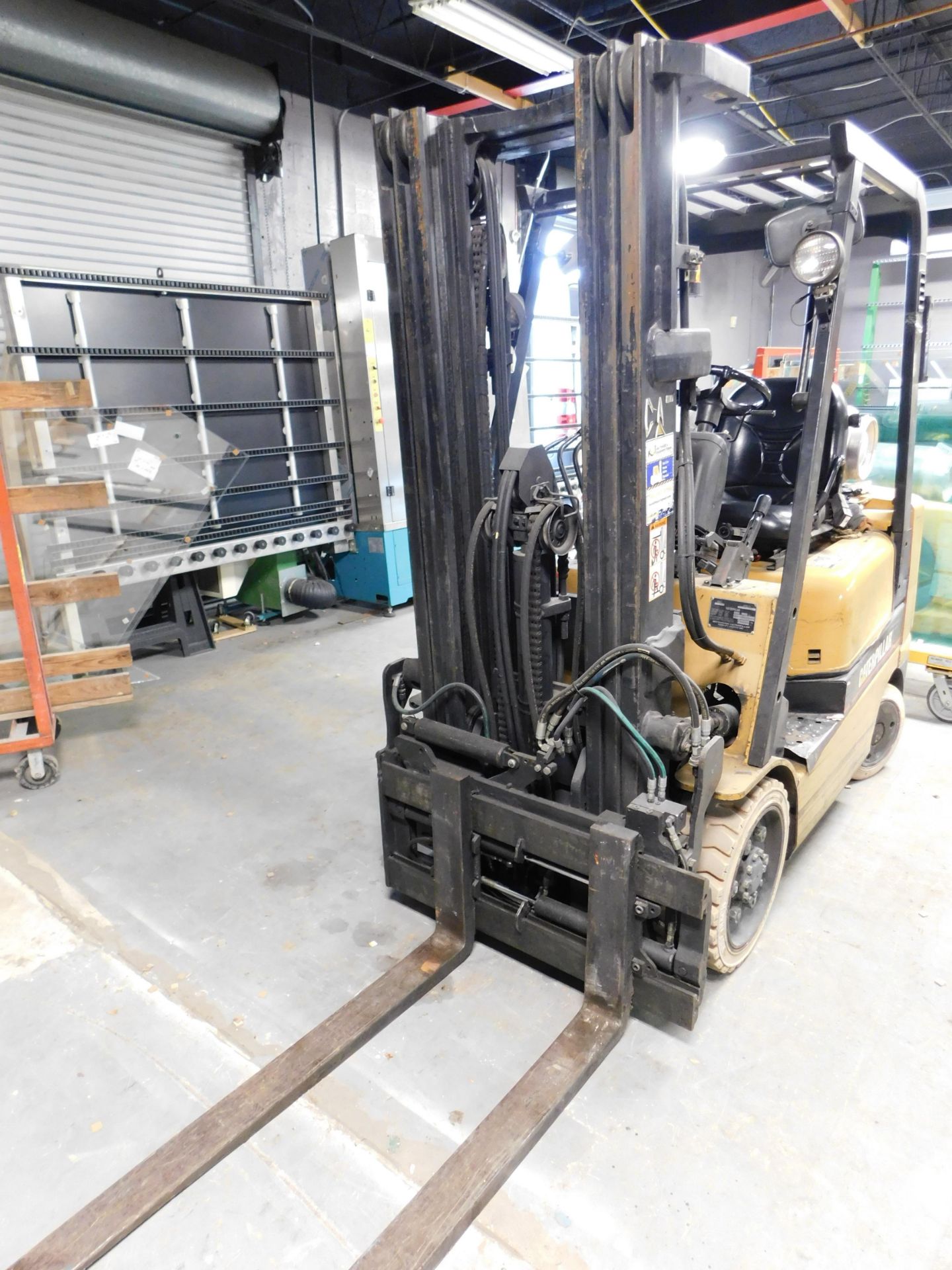 Caterpillar Forklift, Model CG25K, s/n AT82D01986, 9,613 Hours, Side Shift, 3 Stage, Propane, 4' - Image 4 of 12