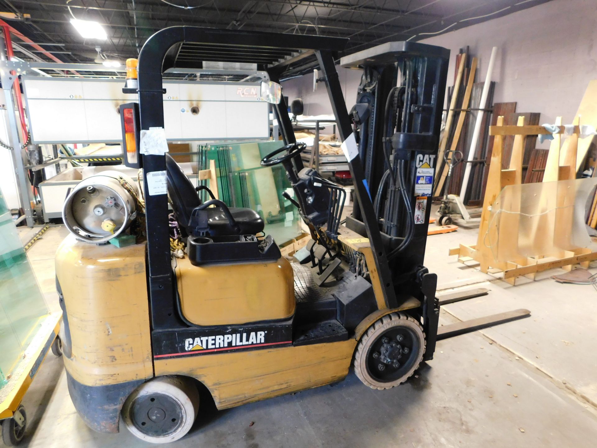 Caterpillar Forklift, Model CG25K, s/n AT82D01986, 9,613 Hours, Side Shift, 3 Stage, Propane, 4'