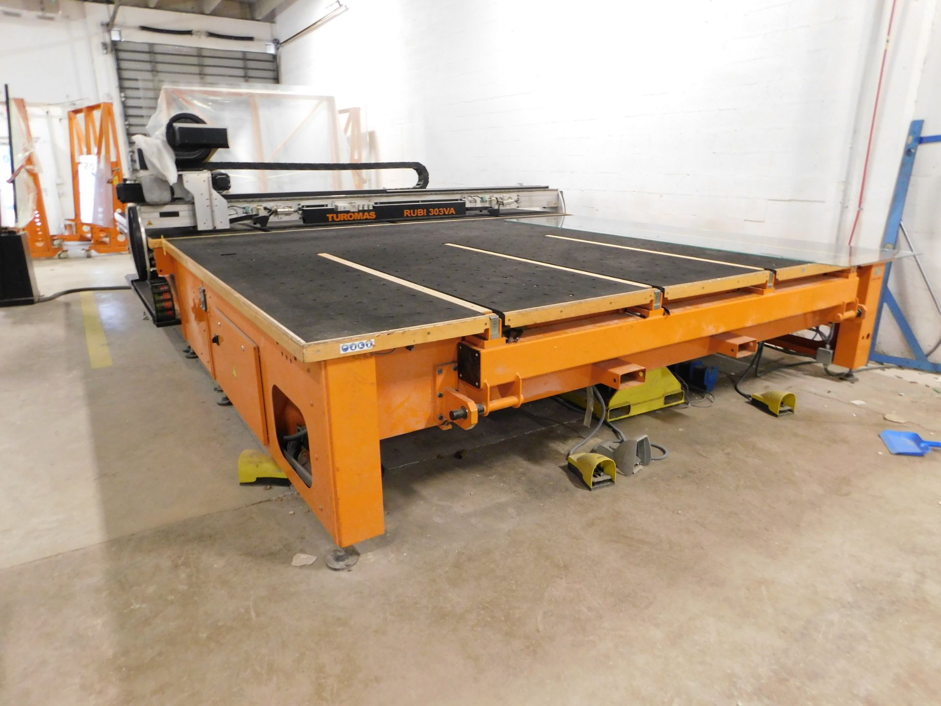2019 Turomas Model RUBI 303VA Float Glass CNC Cutting Table, s/n MP-1430, 14' x 148", Includes - Image 13 of 13