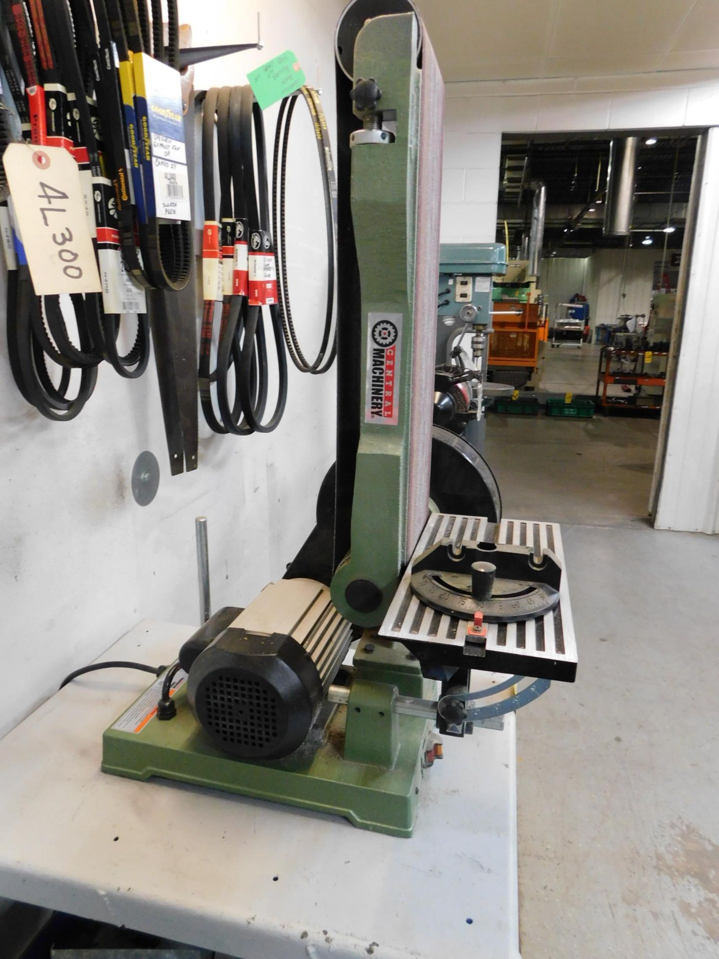 Central Machinery 6" Belt/9" Disc Sander with Cart - Image 3 of 5