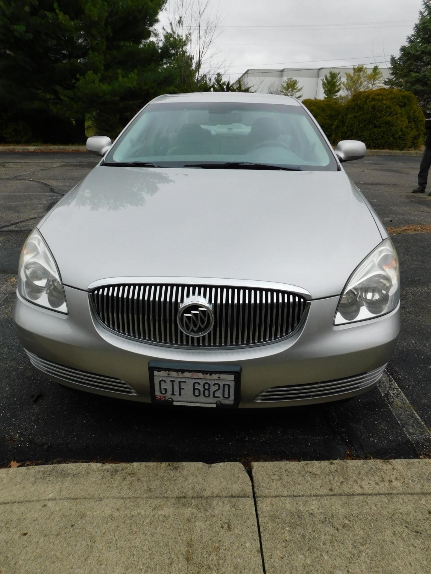 2007 Buick Lucerne CXL 4-Door Sedan, VIN 1G4HD57287U226782, Leather, Heated Seats, Automatic, PW, - Image 2 of 22