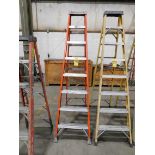 8' Fiberglass Step Ladder
