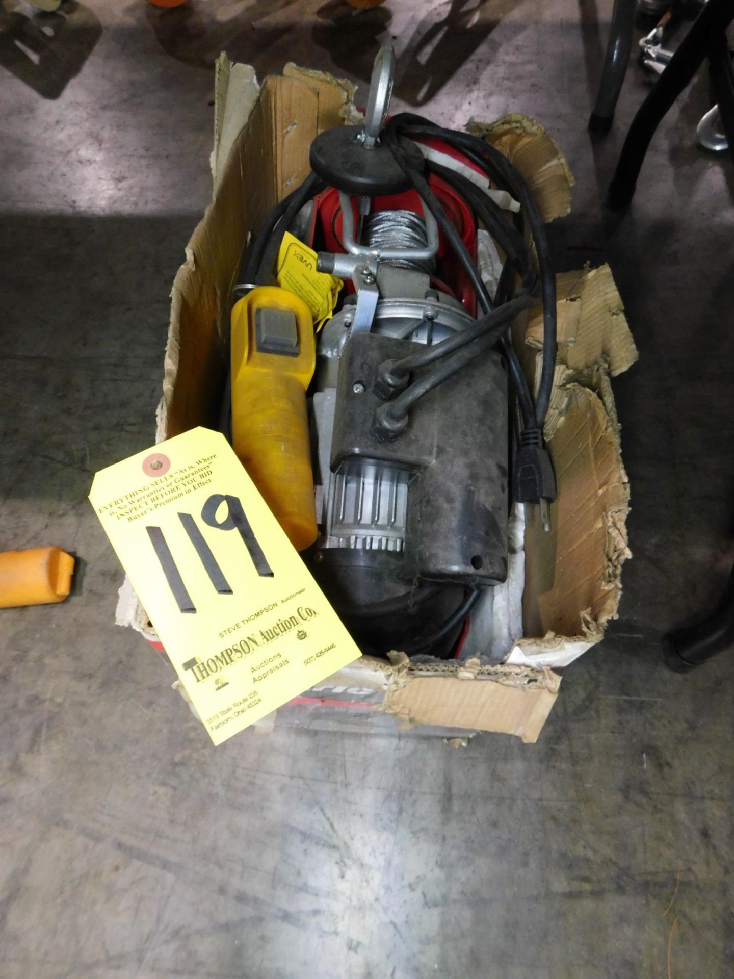 Pittsburgh Electric Hoist, 440 Lb. Capacity