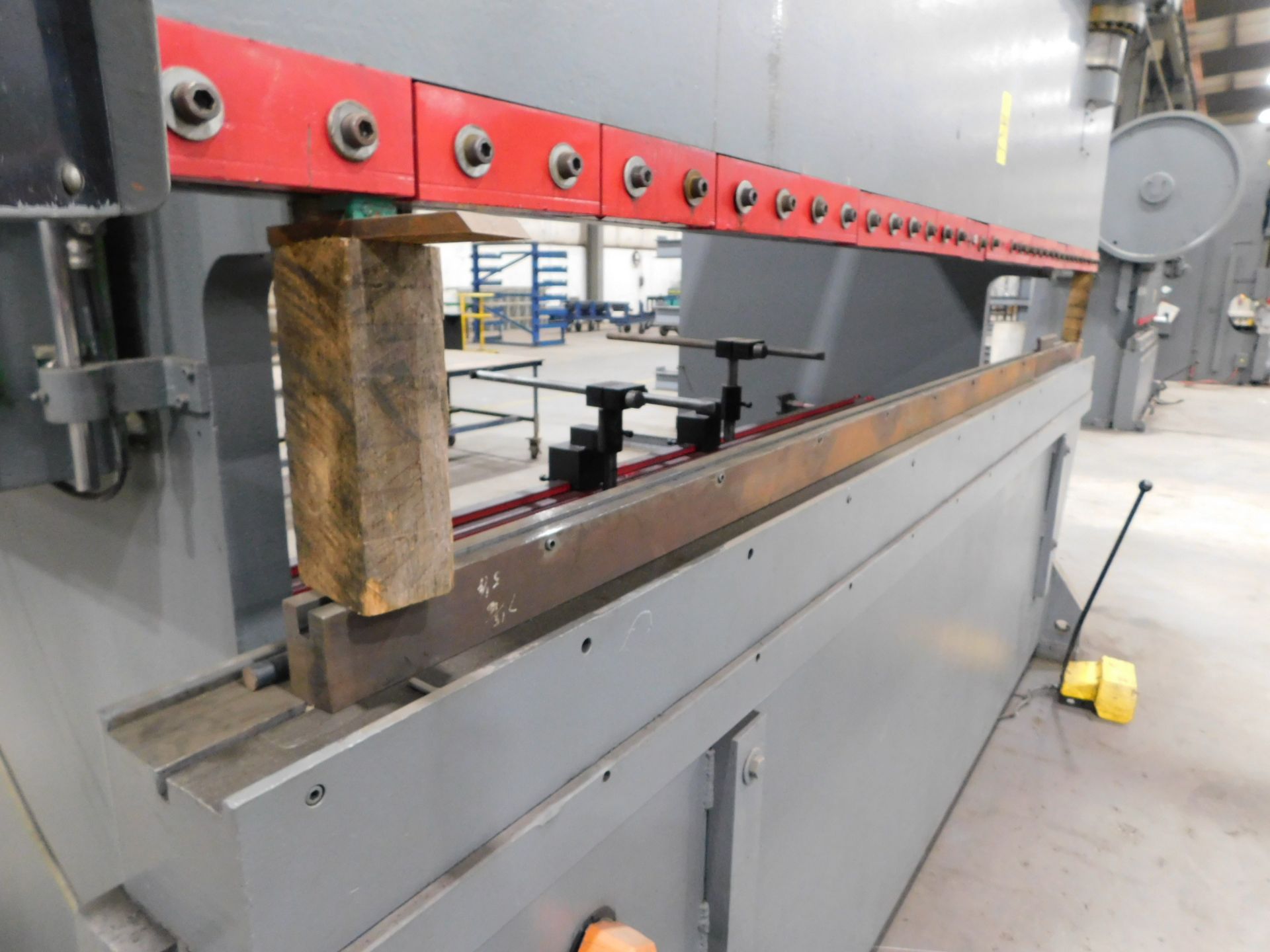 Atlantic Model HD30012-10 Hydraulic Press Brake, s/n 14603, New 1982, 300 Ton, 12’ Overall, 10’2” - Bild 3 aus 10