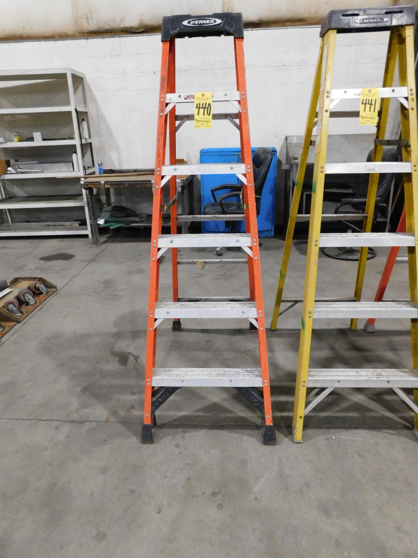 6' Fiberglass Step Ladder