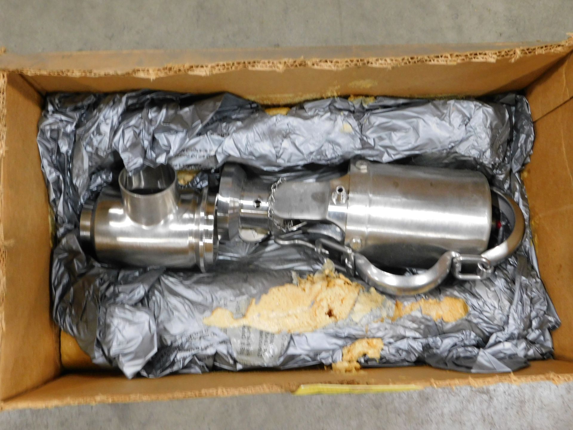 Waukesha Fluid Handling Model 8IT-"1.5-T6 Valve