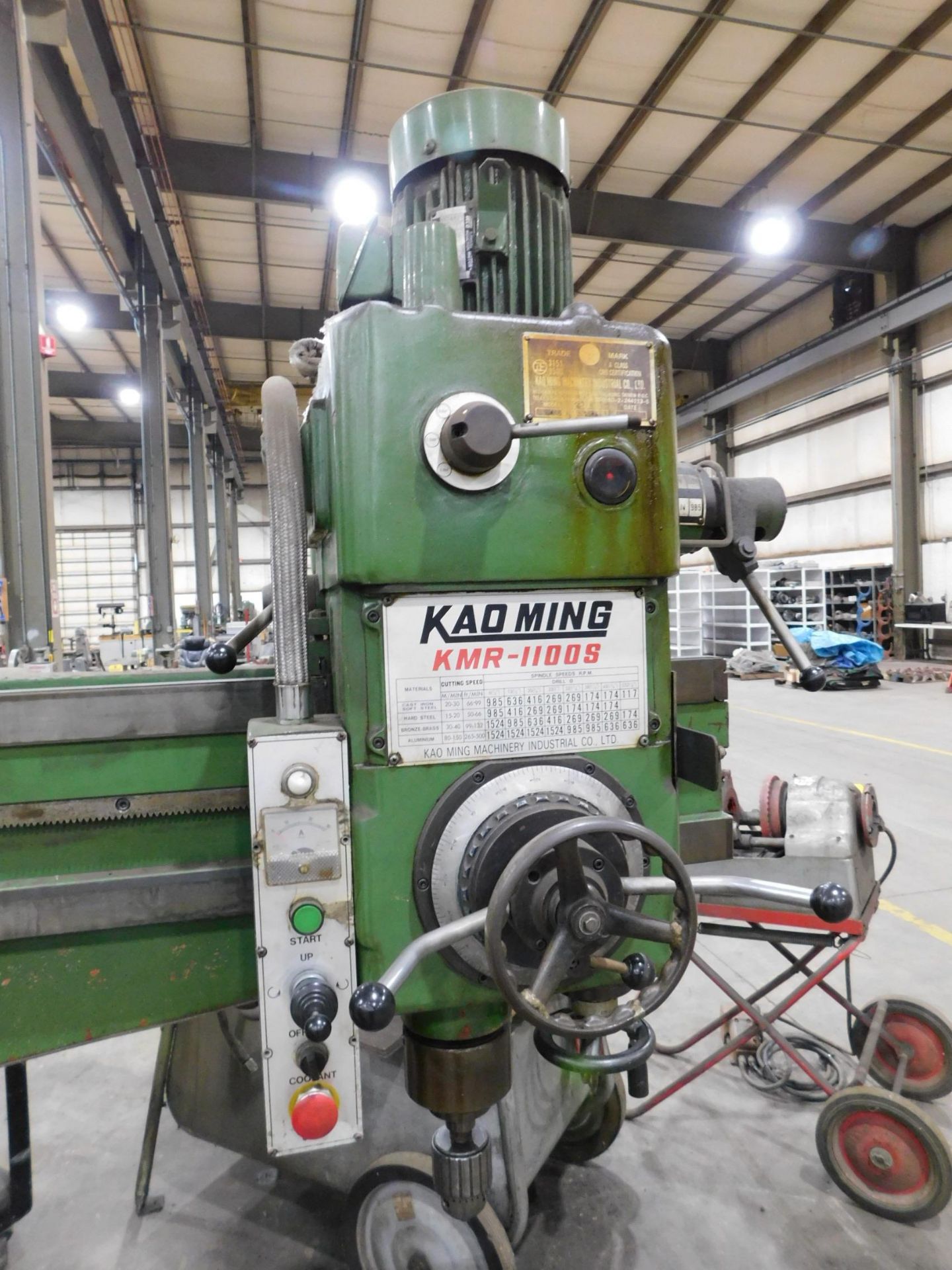 Kao Ming Model KMR-1100S Radial Arm Drill, s/n 1105, Box Table, 4' Arm, 11.8" Column - Image 3 of 8