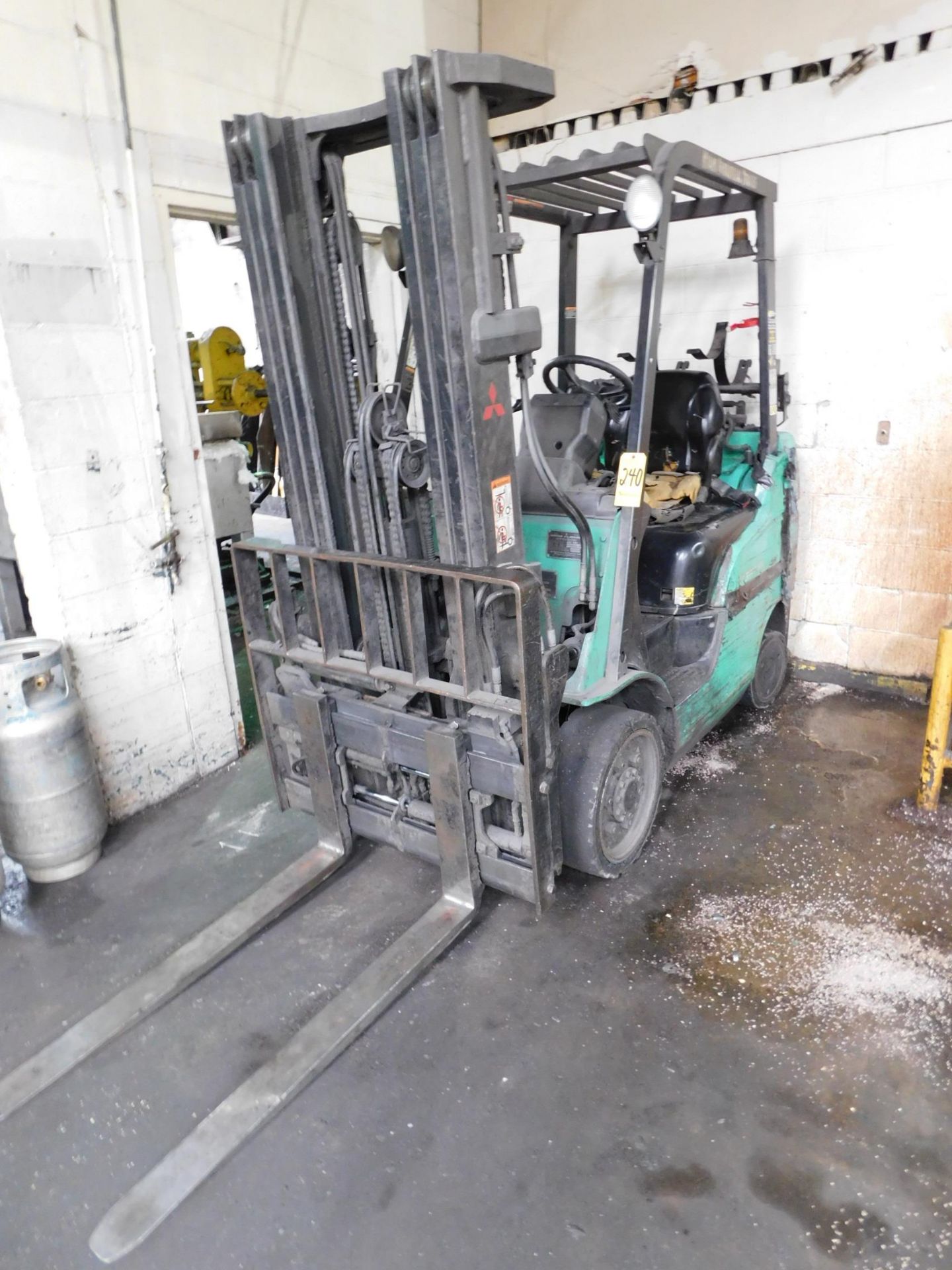 Mitsubishi Model FCG25N Forklift, s/n AF82F00638, 4,750 Lb. Capacity, LP, 3-Stage Mast, Side