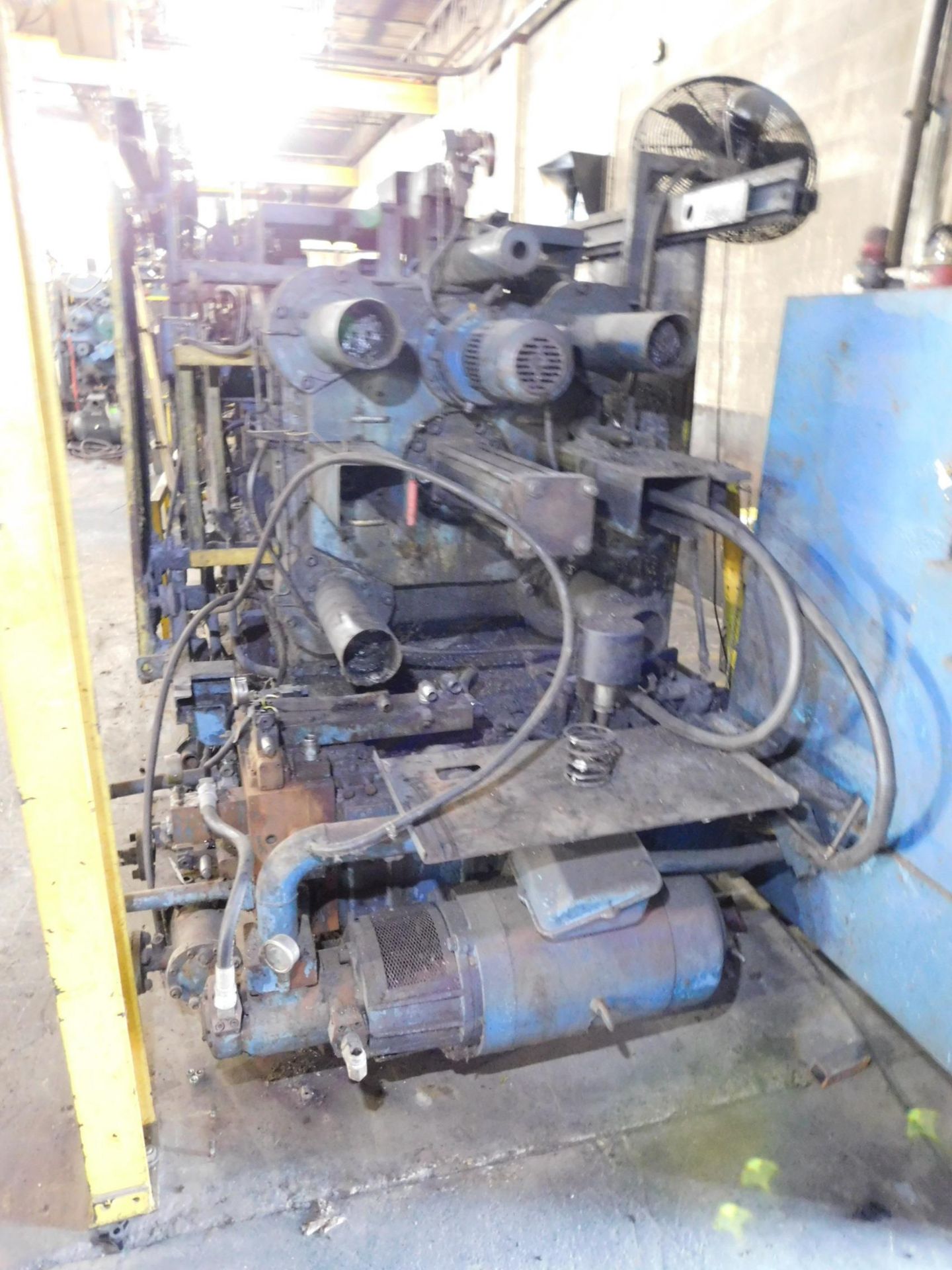 UBE Model UB350 MET Die Cast Machine, s/n 22239, 350 Ton 23" X 23" X 4.920" Diameter, Shot Position - Image 9 of 9