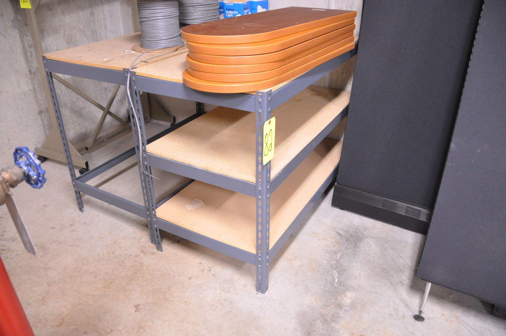 Lot-(3) 24"L x 48"W x 36"H Light Duty Shelving with (2) Spools of 8/C 24-AWG Wire and (8) Sylvania - Bild 4 aus 5