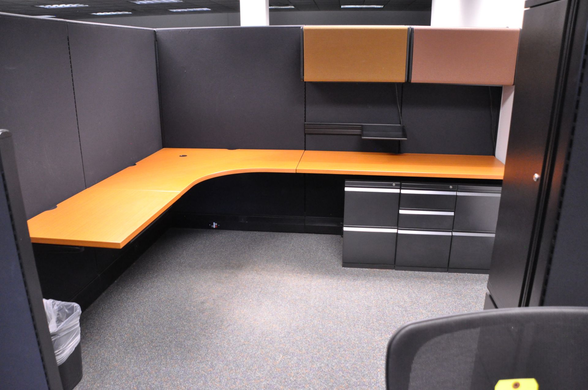 Lot-(1) Herman Miller 6-Station Cubicle Partition Work System with Standing Cabinets and Partition - Image 3 of 10