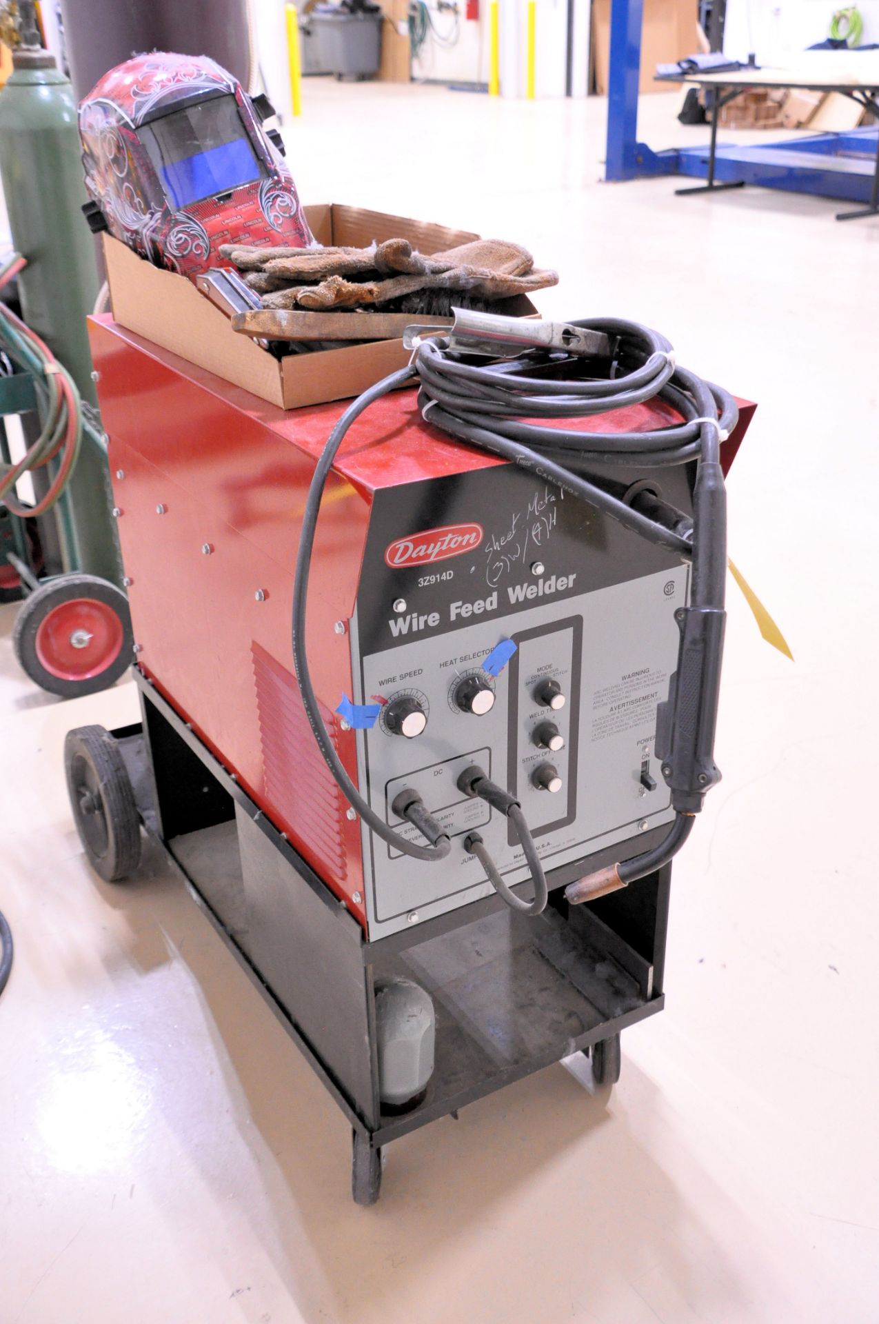 Dayton 3Z914D, Model 117-037-902, DC Wire Feed Mig Welder, S/n F286693 (1994), with Leads, - Image 2 of 6