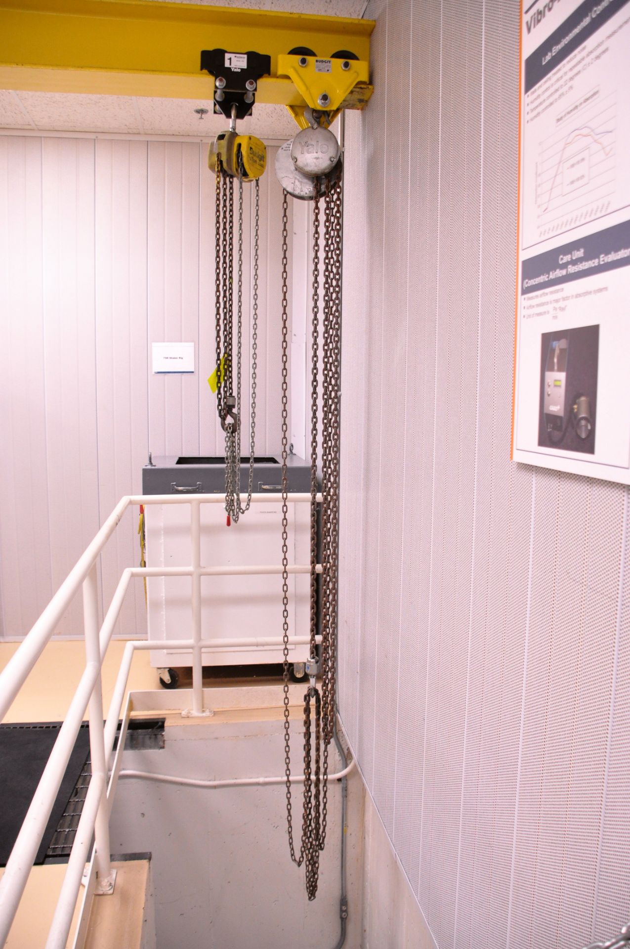 Budgit 1/2-Ton Capacity Chain Fall Hoist with Trolley, (Located in Vibro-Acoustic Analysis Lab)