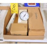 Lot-Thermometers in (1) Box