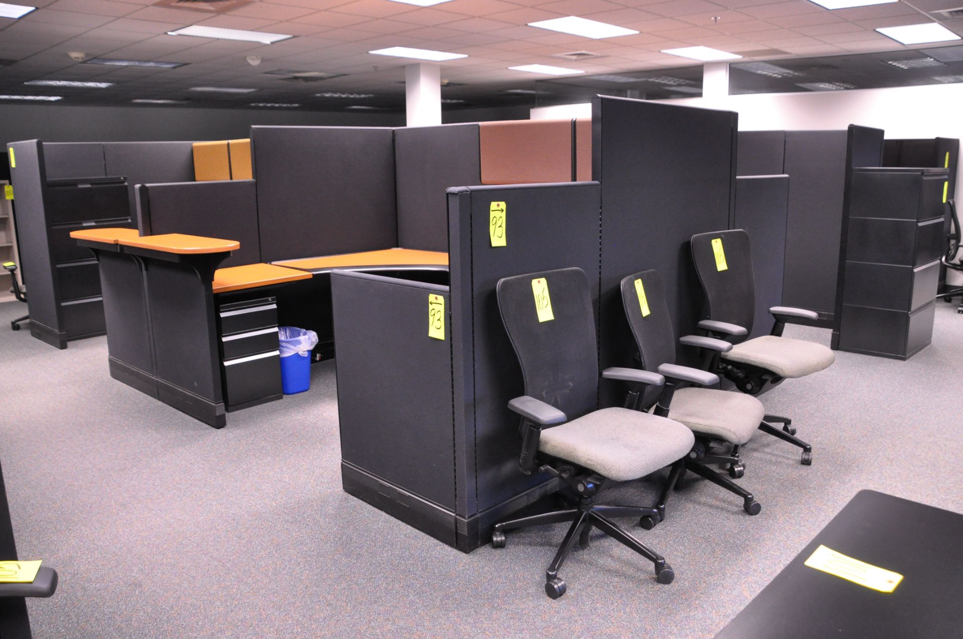 Lot-(1) Herman Miller 6-Station Cubicle Partition Work System with Standing Cabinets and Partition