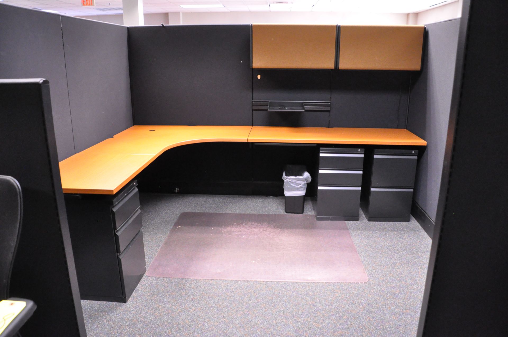 Lot-(1) Herman Miller 6-Station Cubicle Partition Work System with Standing Cabinets and Partition - Image 5 of 9