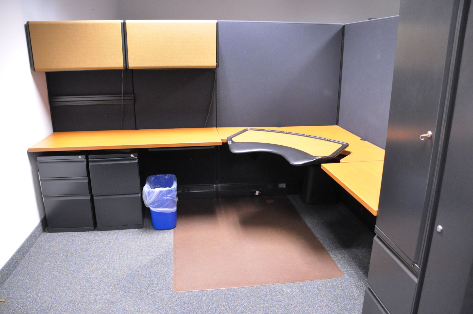 Lot-(1) Herman Miller 4-Station Cubicle Partition Work System with Standing Cabinets, and Partition - Image 3 of 7