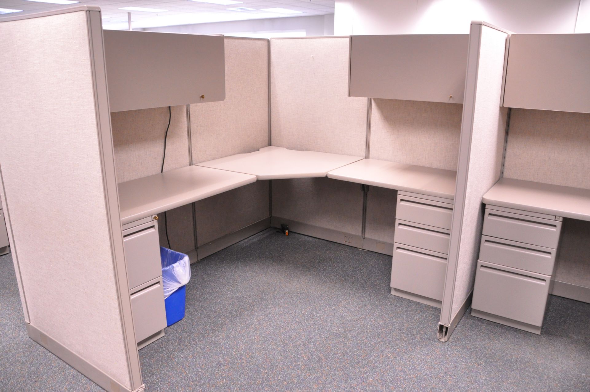 Lot-(1) 6-Station Cubicle Partition Work System with Overhead Cabinets, (No Chairs), (No Lateral - Image 7 of 8