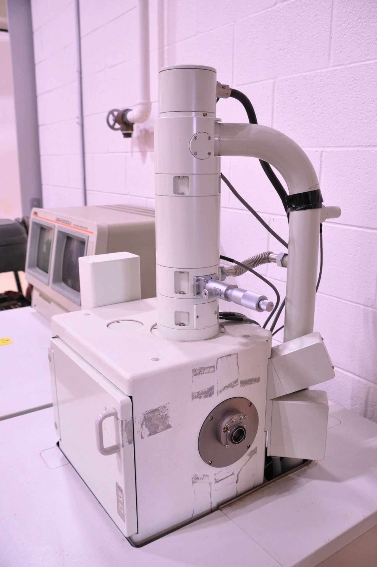 Jeol Model JSM-5800LV Scanning Electron Microscope System, S/n N/a, with Polaroid Camera, Portable - Image 5 of 6