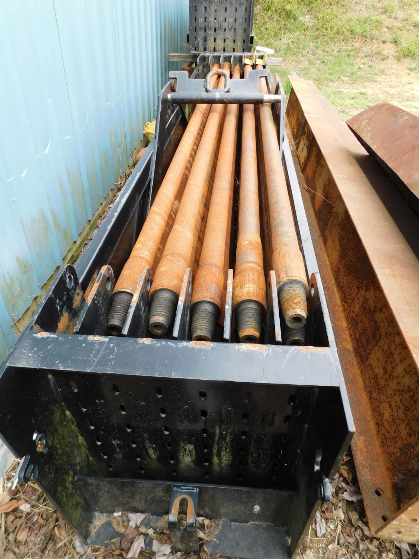 Ditch Witch Rod Box with Approx. 450' of Dirt Rod for Ditch Witch JT3020 - Image 5 of 7