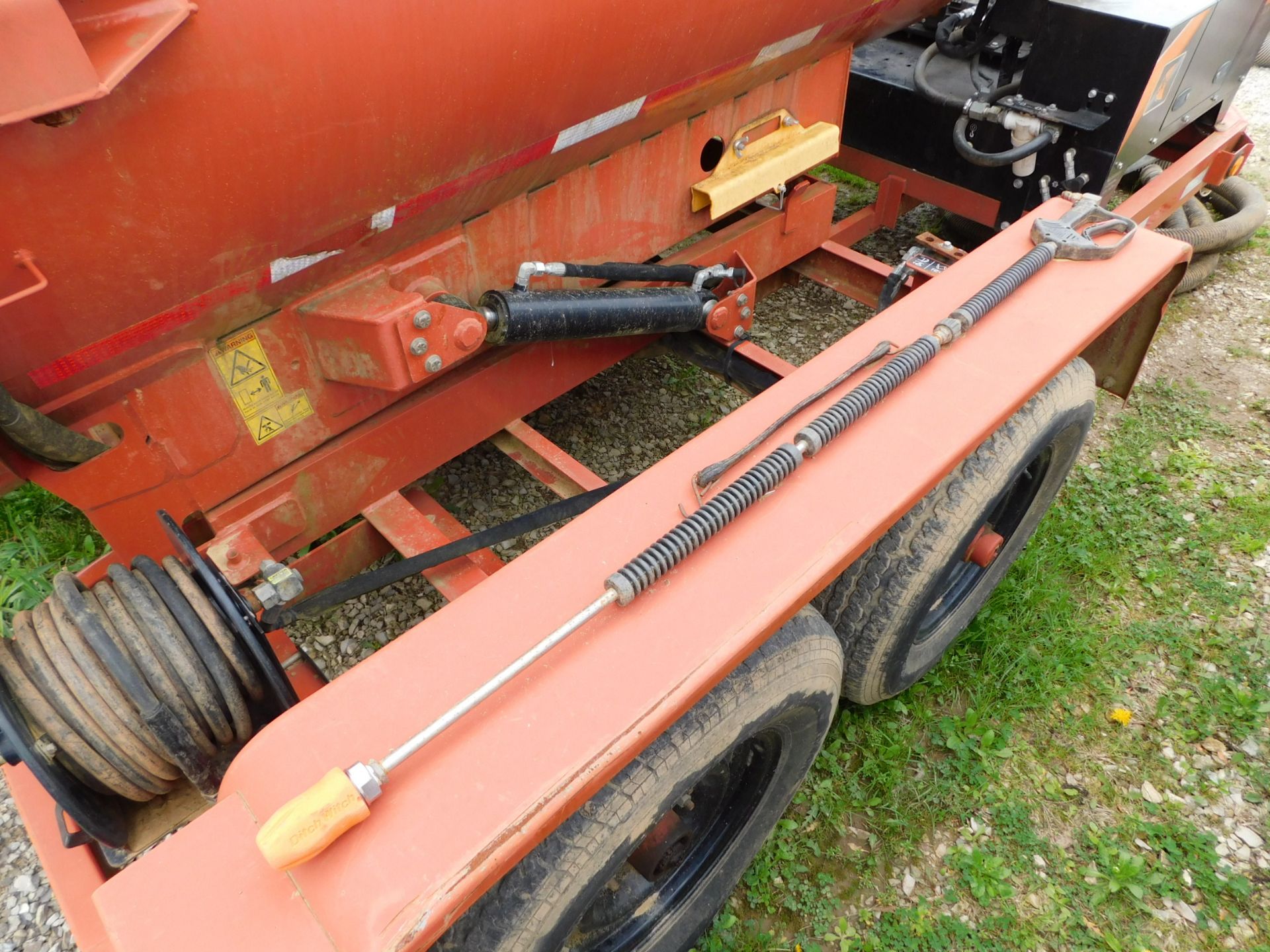 Ditch Witch Model MV800 Mud Vacuum, s/n CMMMV800TG000150, Trailer Mounted on 2016 Charles Machine - Image 6 of 21