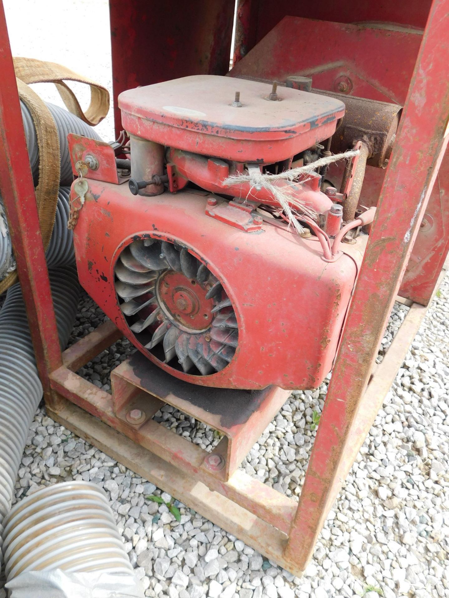 Tailgate Mulcher Gas Powered Straw Blower, s/n 23893518, Wisconsin Gas Engine - Image 4 of 6
