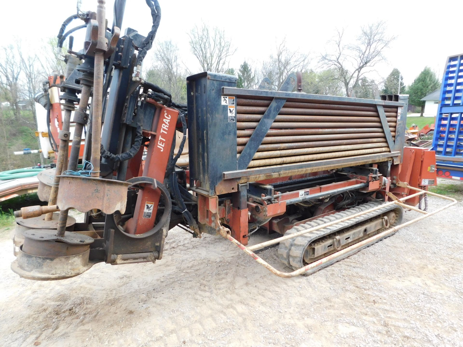 2000 Ditch Witch Model JT2720 Directional Drilling Machine, s/n 2T4735, Rod Box with 440' of Dirt - Image 4 of 18