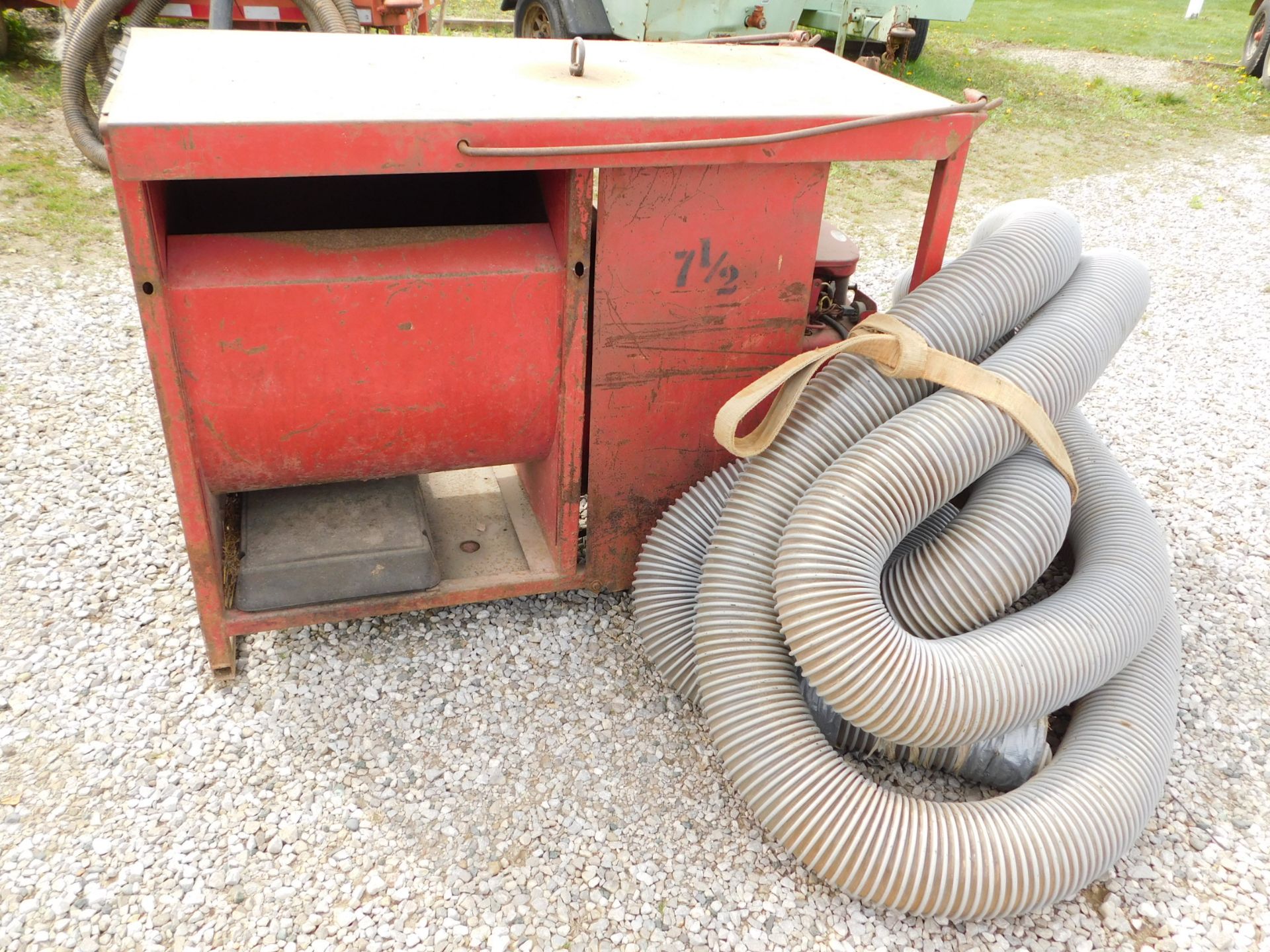 Tailgate Mulcher Gas Powered Straw Blower, s/n 23893518, Wisconsin Gas Engine - Image 3 of 6