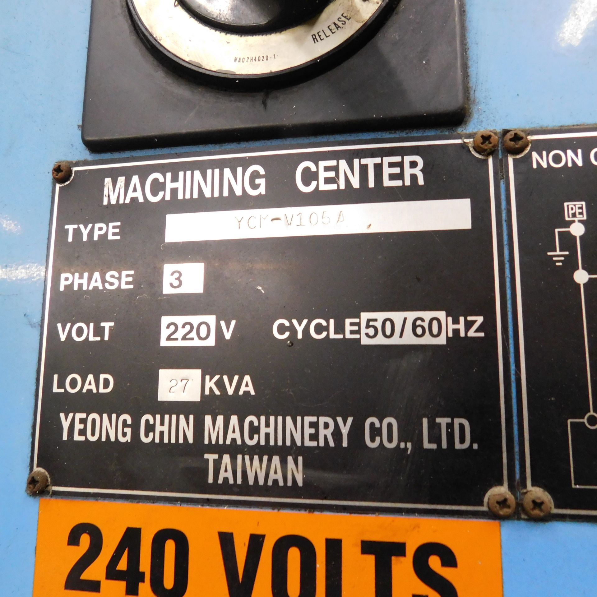 YCM Supermax Model YCM-V105A CNC Vertical Machining Center, Mitsubishi Meldas CNC Control, 40 Taper, - Image 5 of 5