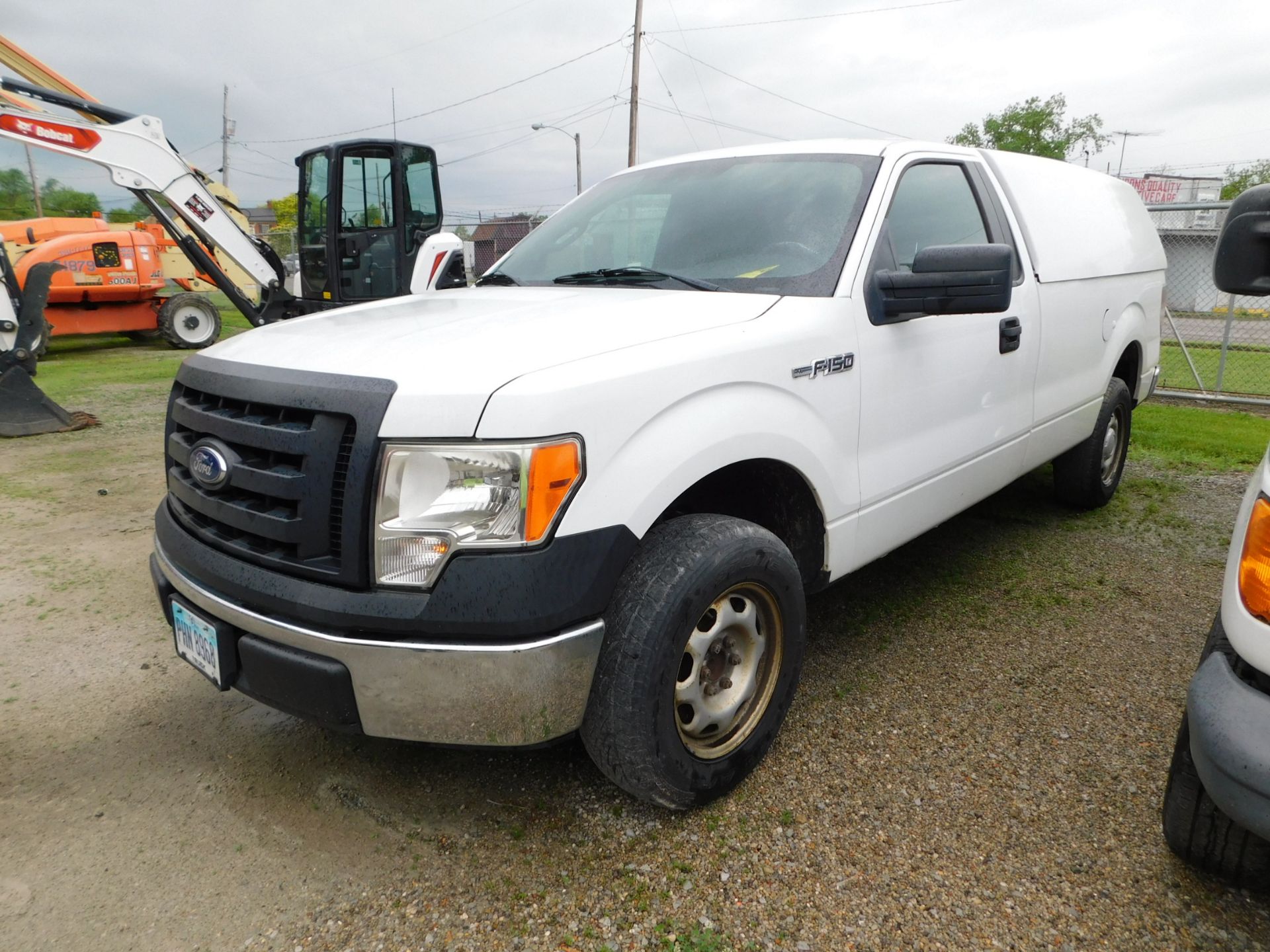 2011 Ford Pick up F-150XL vin 1FTMF1CM3CKD12942, Automatic Transmission, PW, Pl, 8'Bed w/Cap 146,289