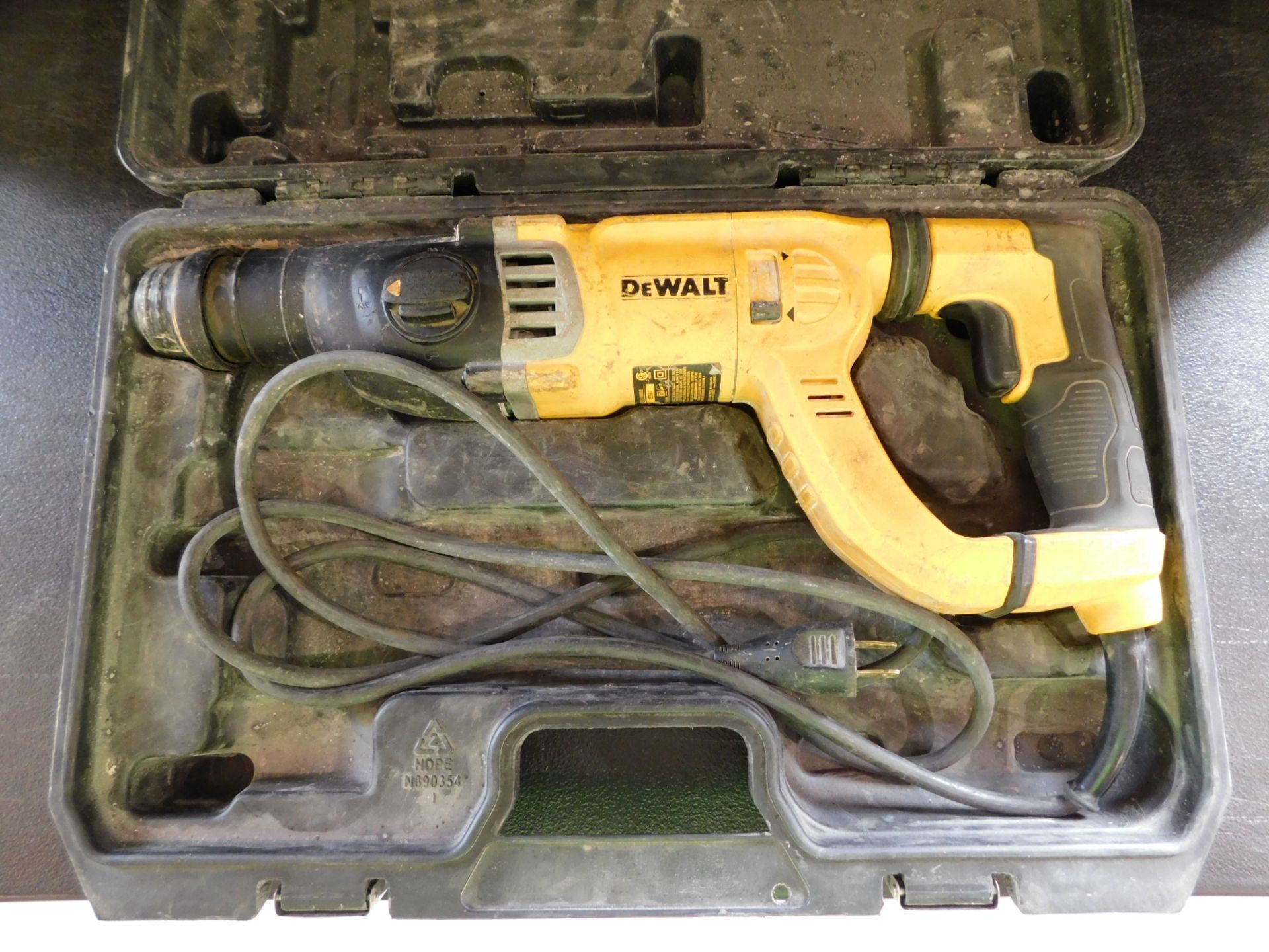 Dewalt D25263 Hammer Drill