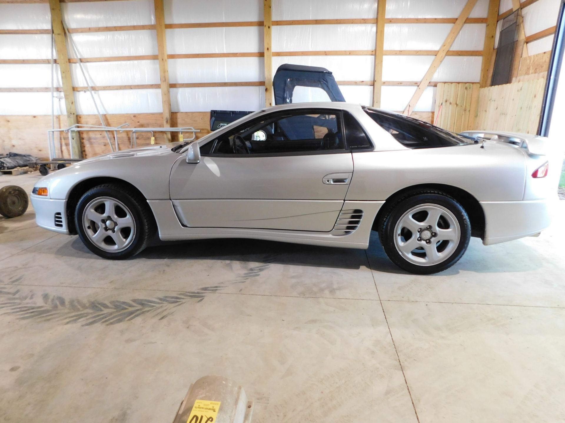 1991 Mitsubishi 3000GT/VR-4 3-Door Coupe VIN JA3XE74C2NYO18276, V6 DOHC 24V Engine, 5-Speed Manual - Image 5 of 35