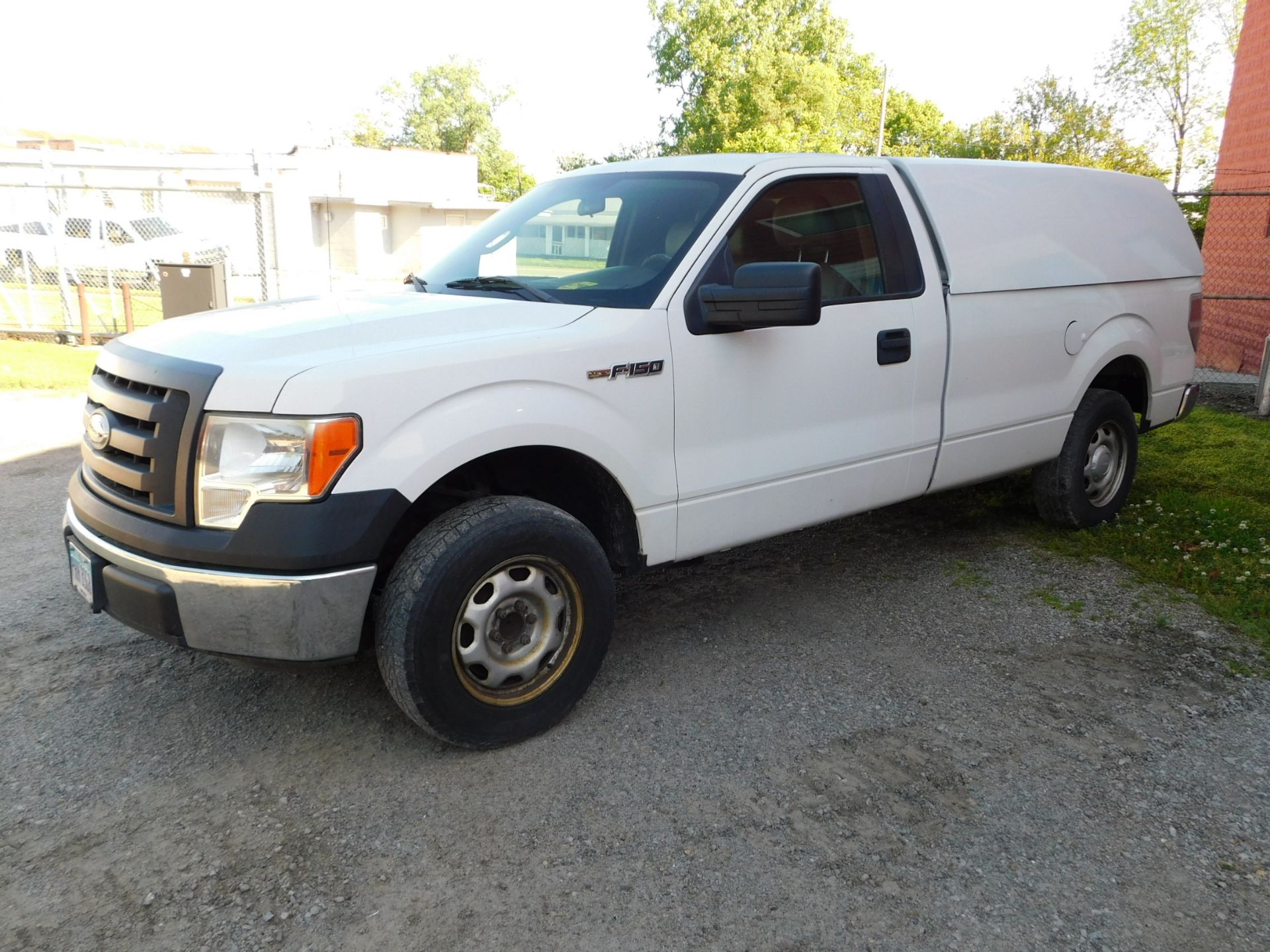 2011 Ford Pick up F-150XL vin 1FTMF1CM3CKD12942, Automatic Transmission, PW, Pl, 8'Bed w/Cap 146,289 - Image 2 of 46