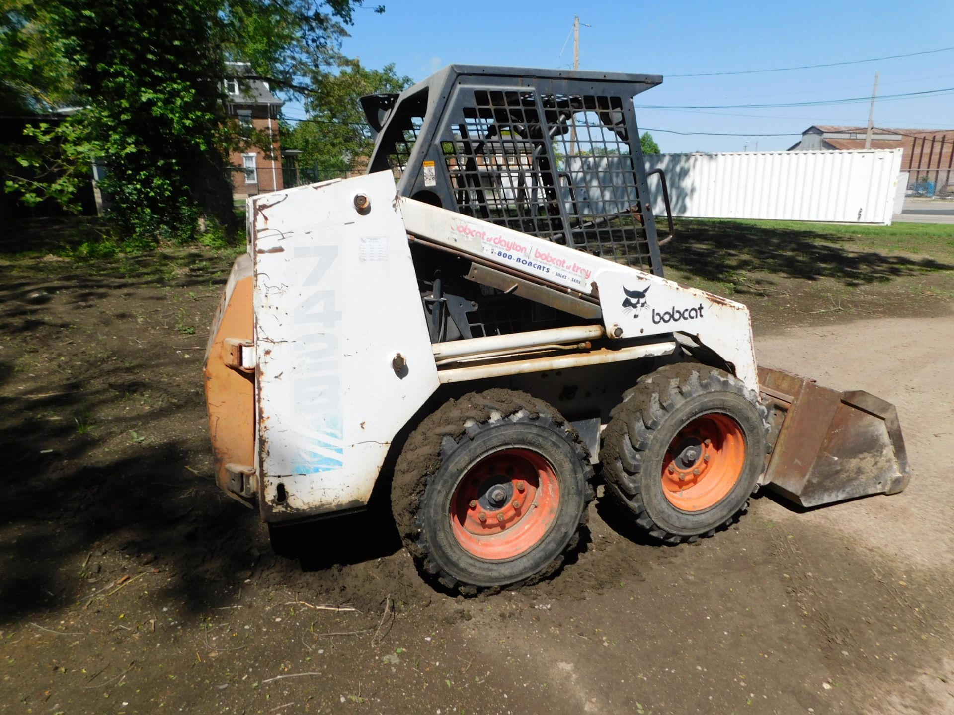 Bobcat Model 742 B Skid Steer sn 509418376, Gas, 5' Bucket, 1,260 hours - Image 5 of 15