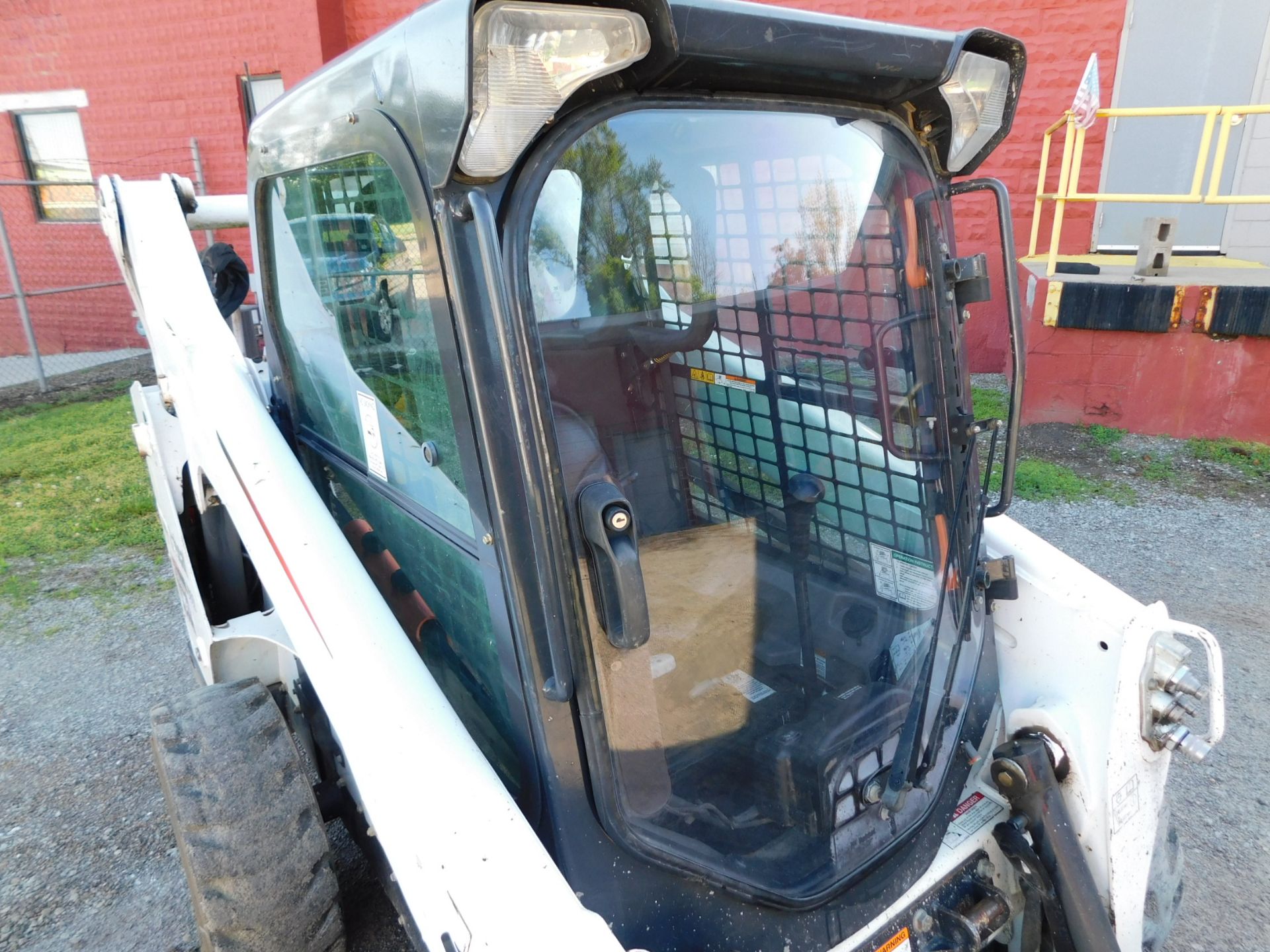 Bobcat Model S590 Skid Steer sn AR9R14224, Diesel,Foam Filled tires, 5' Bucket, 1,728 Hours - Image 11 of 35