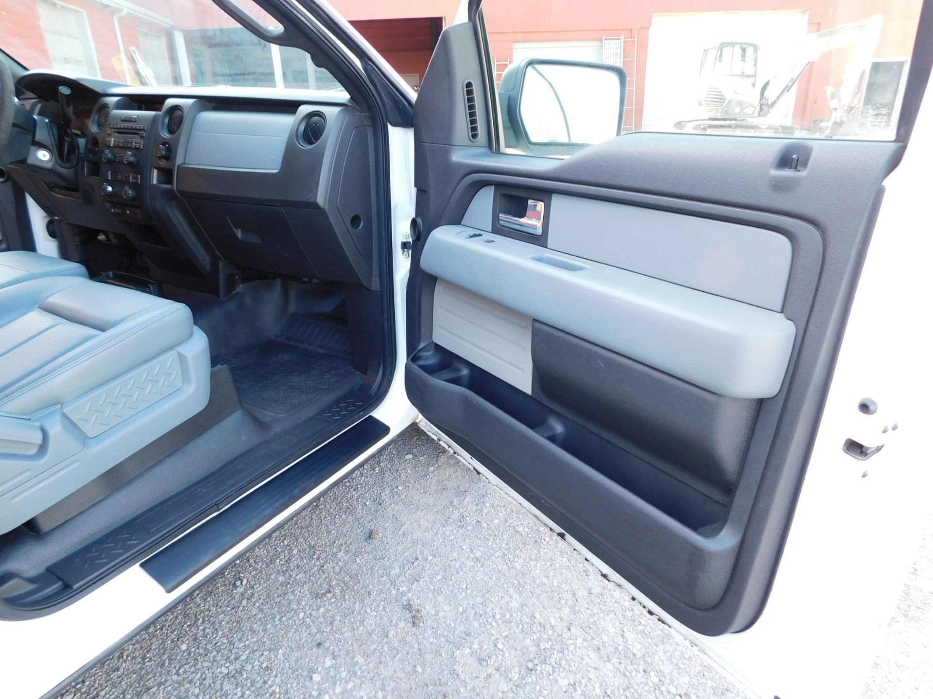 2011 Ford Pick up F-150XL vin 1FTMF1CM3CKD12942, Automatic Transmission, PW, Pl, 8'Bed w/Cap 146,289 - Image 44 of 46