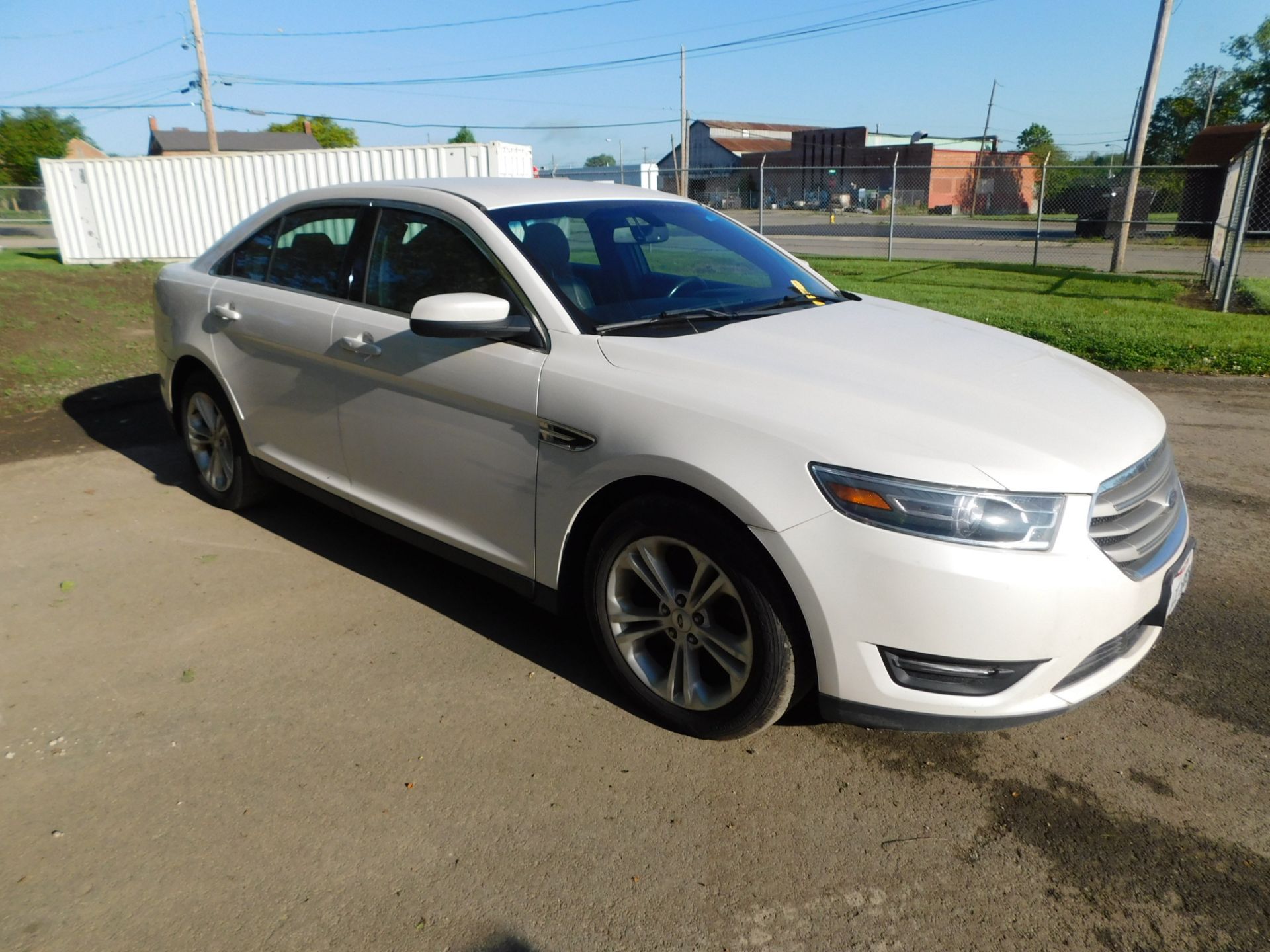 2015 Ford Taurus SEL 4-Door Sedan, vin 1FAHP2E80FG182717, Automatic Transmission, PW,PL,AC,Leather - Image 3 of 42