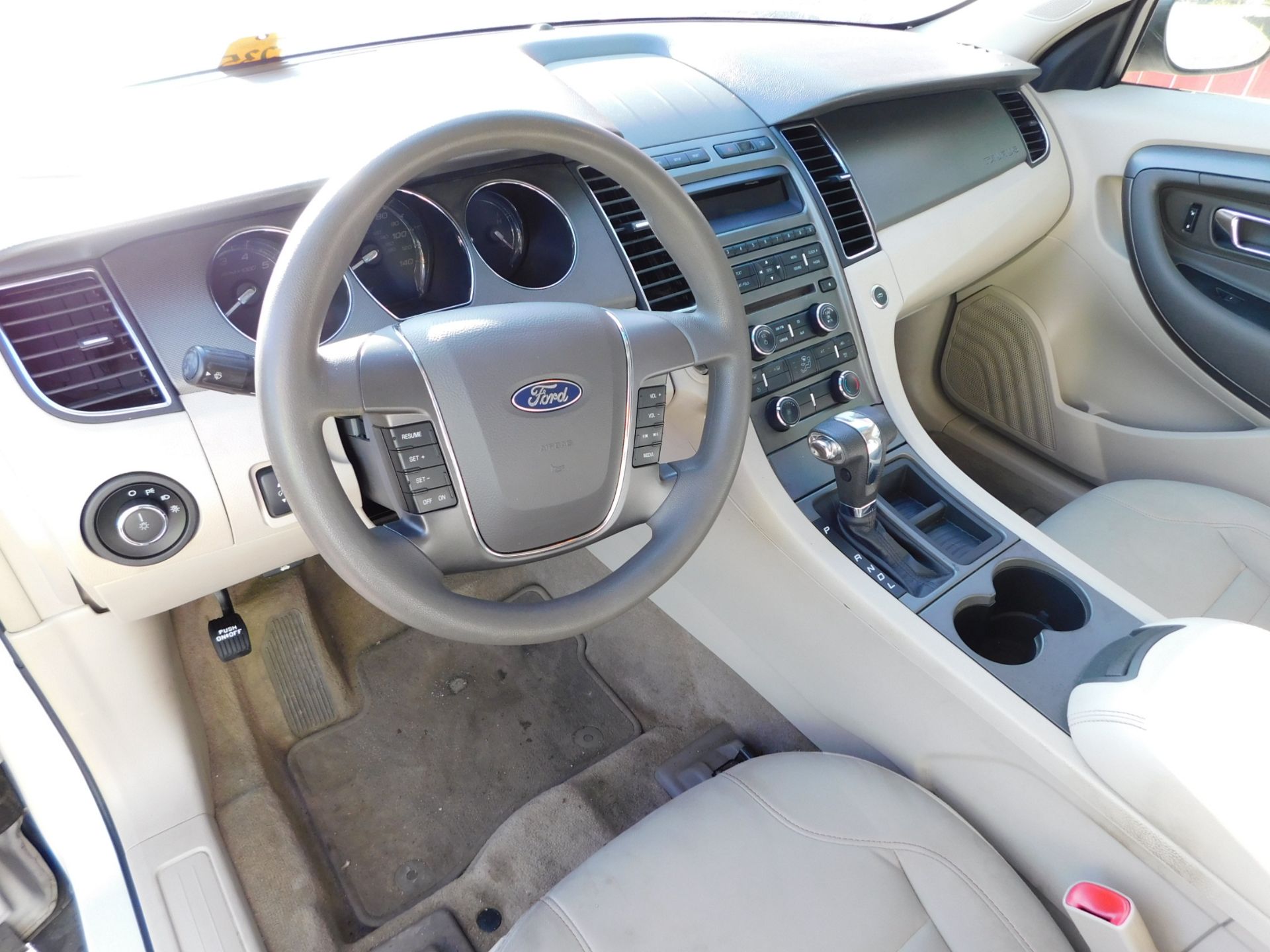 2011 Ford Taurus 4-Door Sedan vin 1FAHP20WXBG16330, Automatic Transmission, PW,PL, AC, Cloth - Image 24 of 41