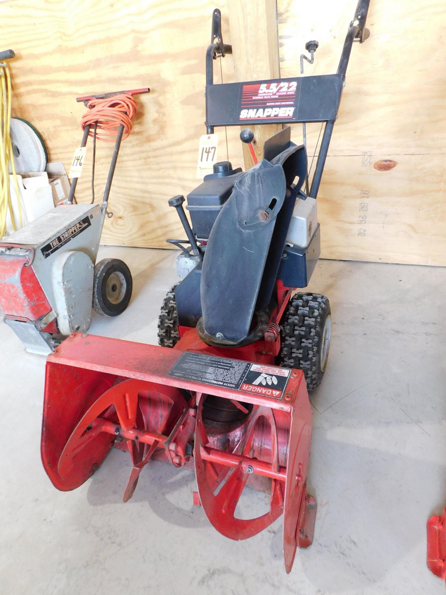 Snapper 5.5hp/22" Gas Powered Snow Blower