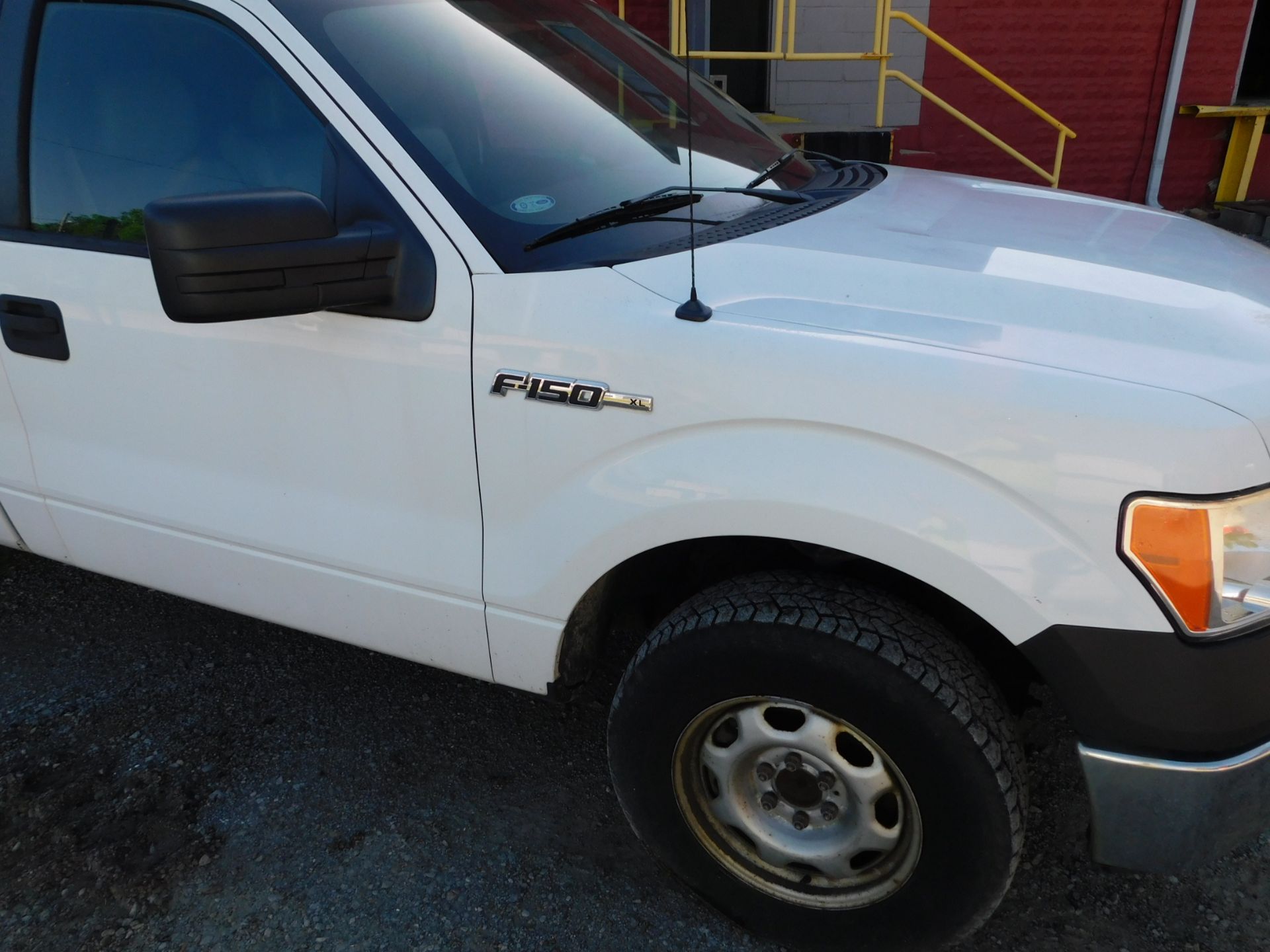 2011 Ford Pick up F-150XL vin 1FTMF1CM3CKD12942, Automatic Transmission, PW, Pl, 8'Bed w/Cap 146,289 - Image 24 of 46