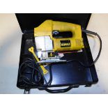 DeWalt DW318 VS Jig saw w/Case