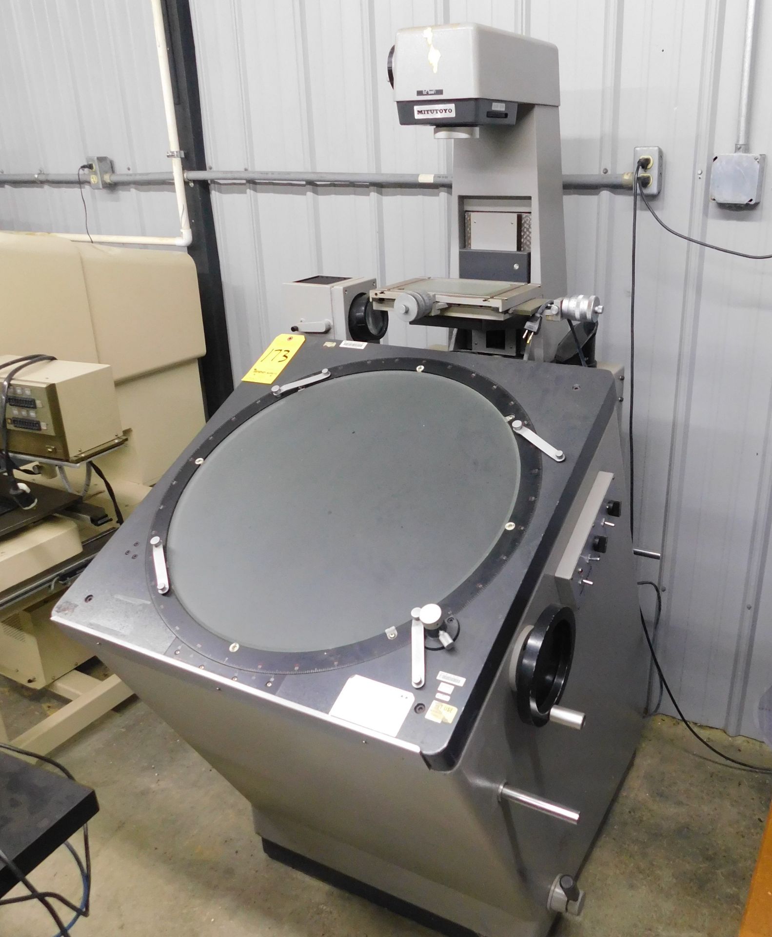 Mitutoyo PV-600 Optical Comparator, s/n 2029, 10X Lens