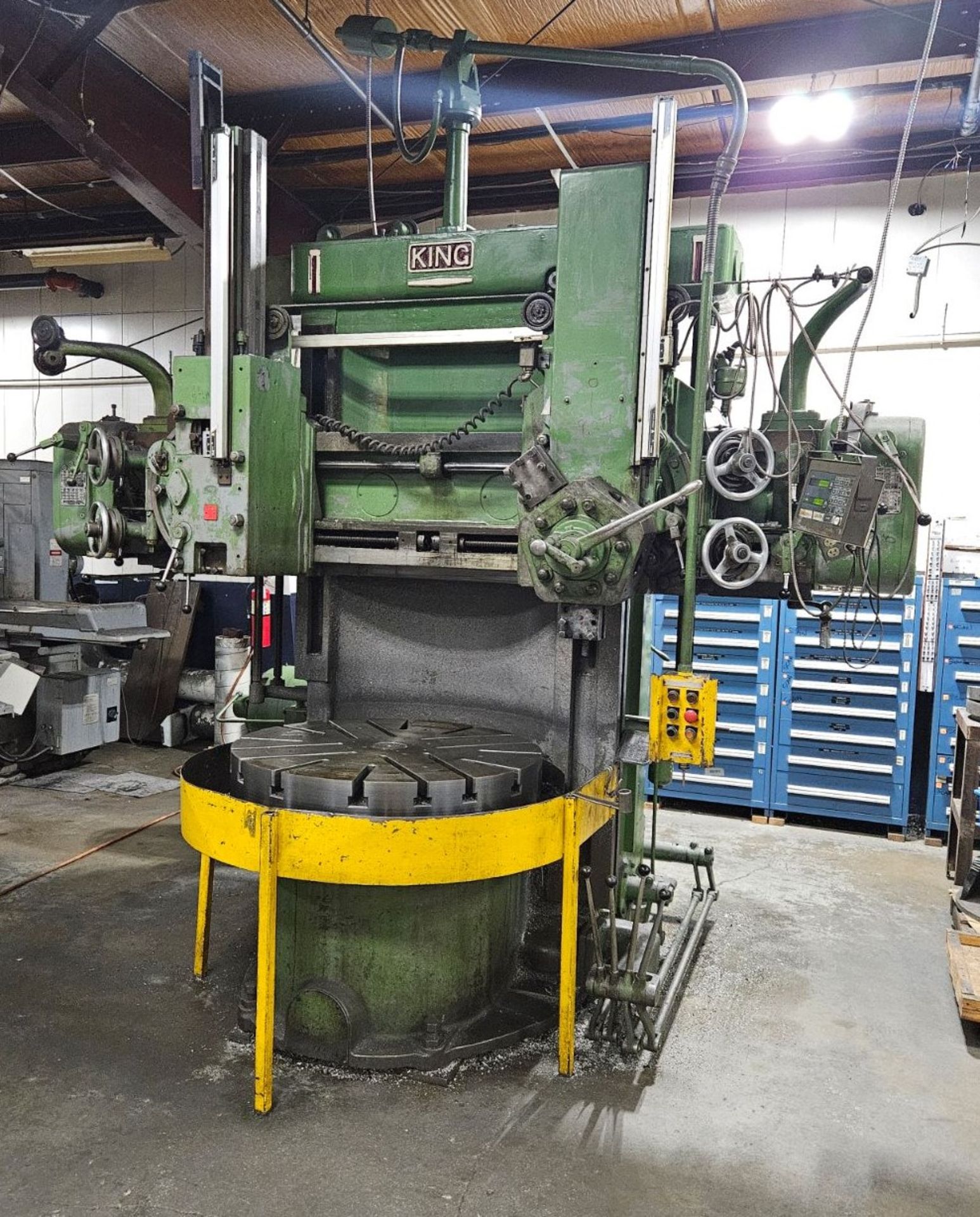 King 42" Vertical Turret Lathe, s/n 17333, 42" Universal Chuck, Dual Ram Heads, Loading Fee $4,250