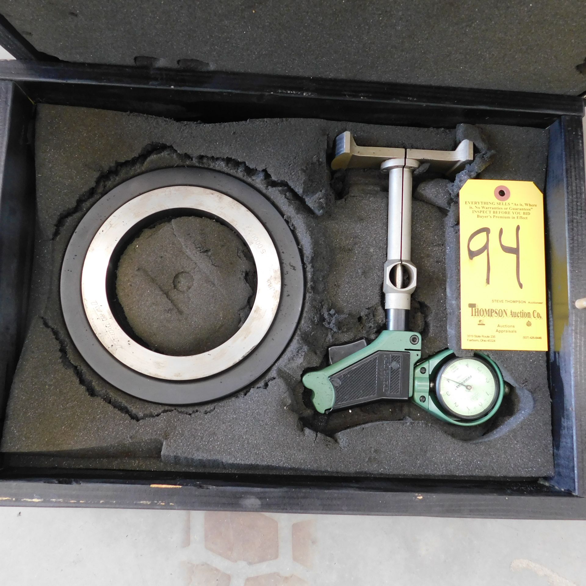 Federal Bore Gage with Center Ring and Case