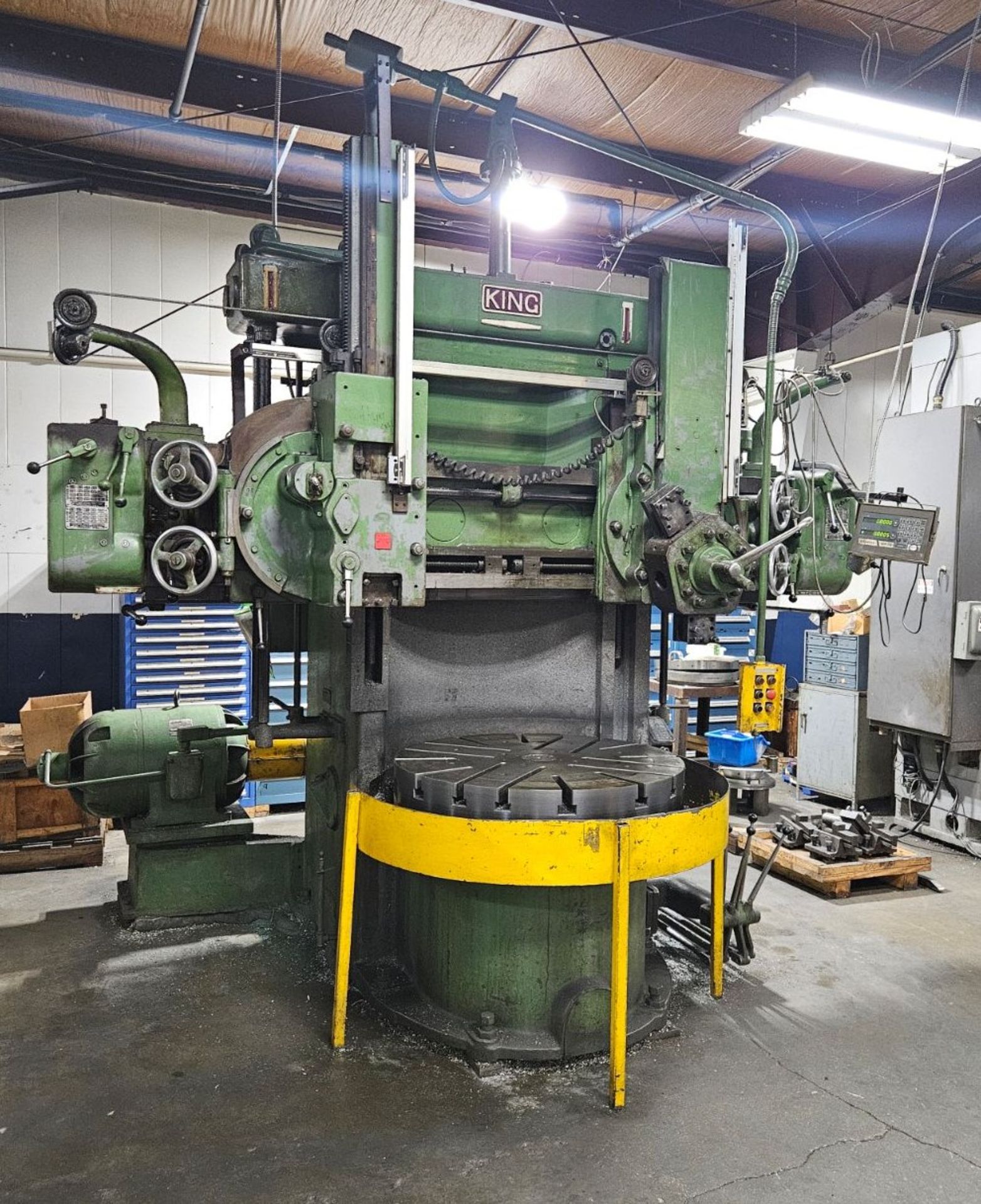 King 42" Vertical Turret Lathe, s/n 17333, 42" Universal Chuck, Dual Ram Heads - Image 2 of 2