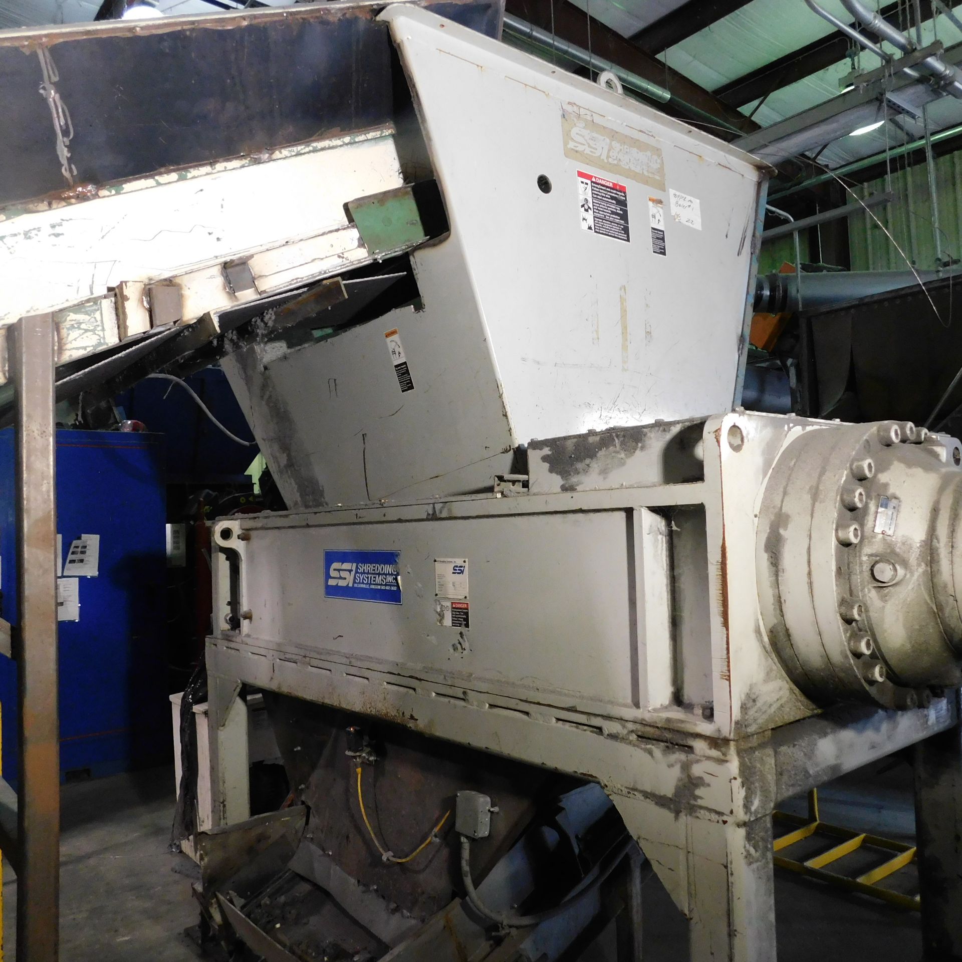 SSI Model M85-H Shredder, s/n 50887-M85H, New 1996, 100 HP, 60", 35" X 52" Curring Chamber, 59" X - Image 4 of 8