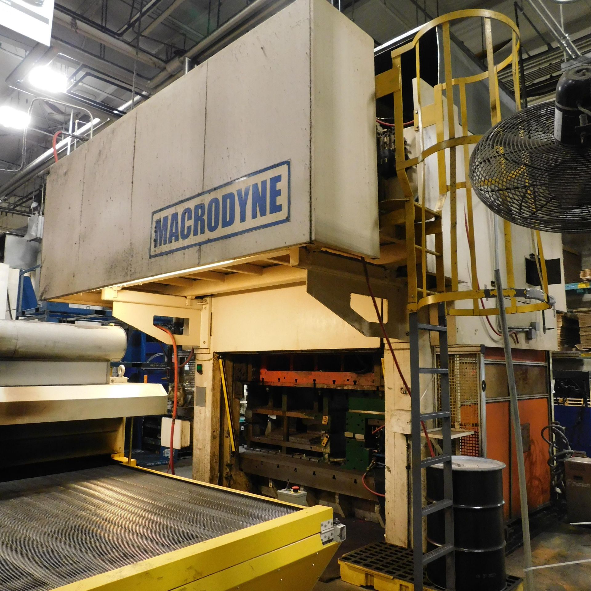 Macrodyne 900 Ton Hydraulic Press, Allen Bradley PLC, 144" X 86" Bed and Ram, Open Height 70 1/2" - Image 6 of 7