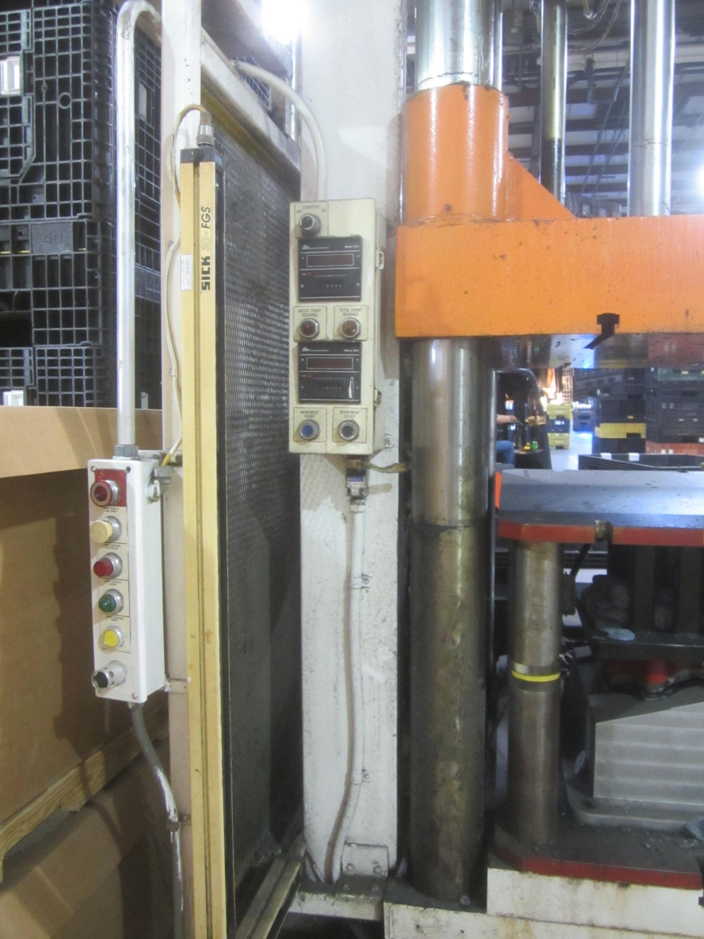 Lawton Hydraulic Trim Press, 100 Ton, s/n 1002065, 48" X 113" Bed Plate, 37" F to B Between Posts, - Image 3 of 7