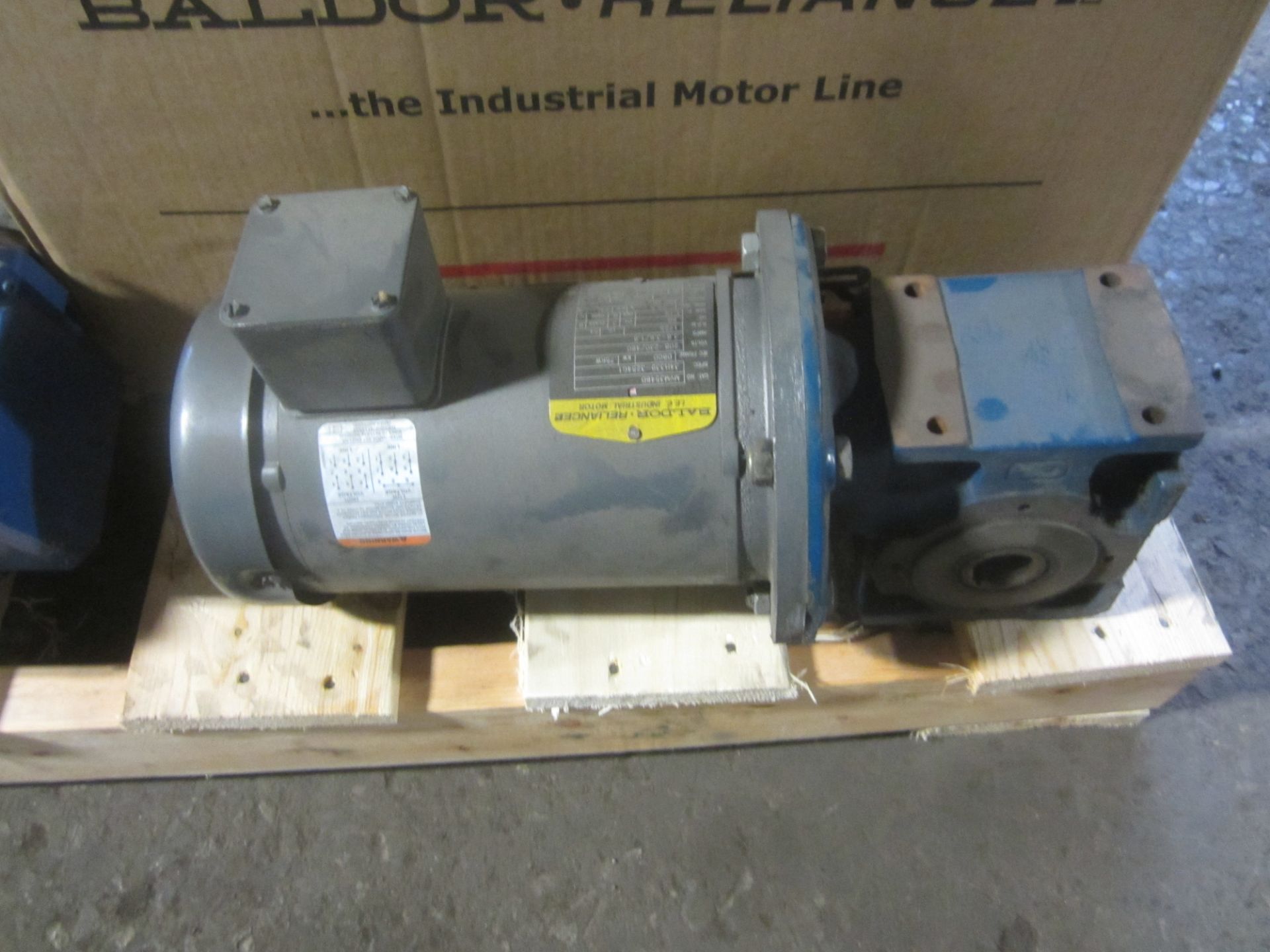 Skid Lot of Electric Motors and Gear Boxes - Image 7 of 9